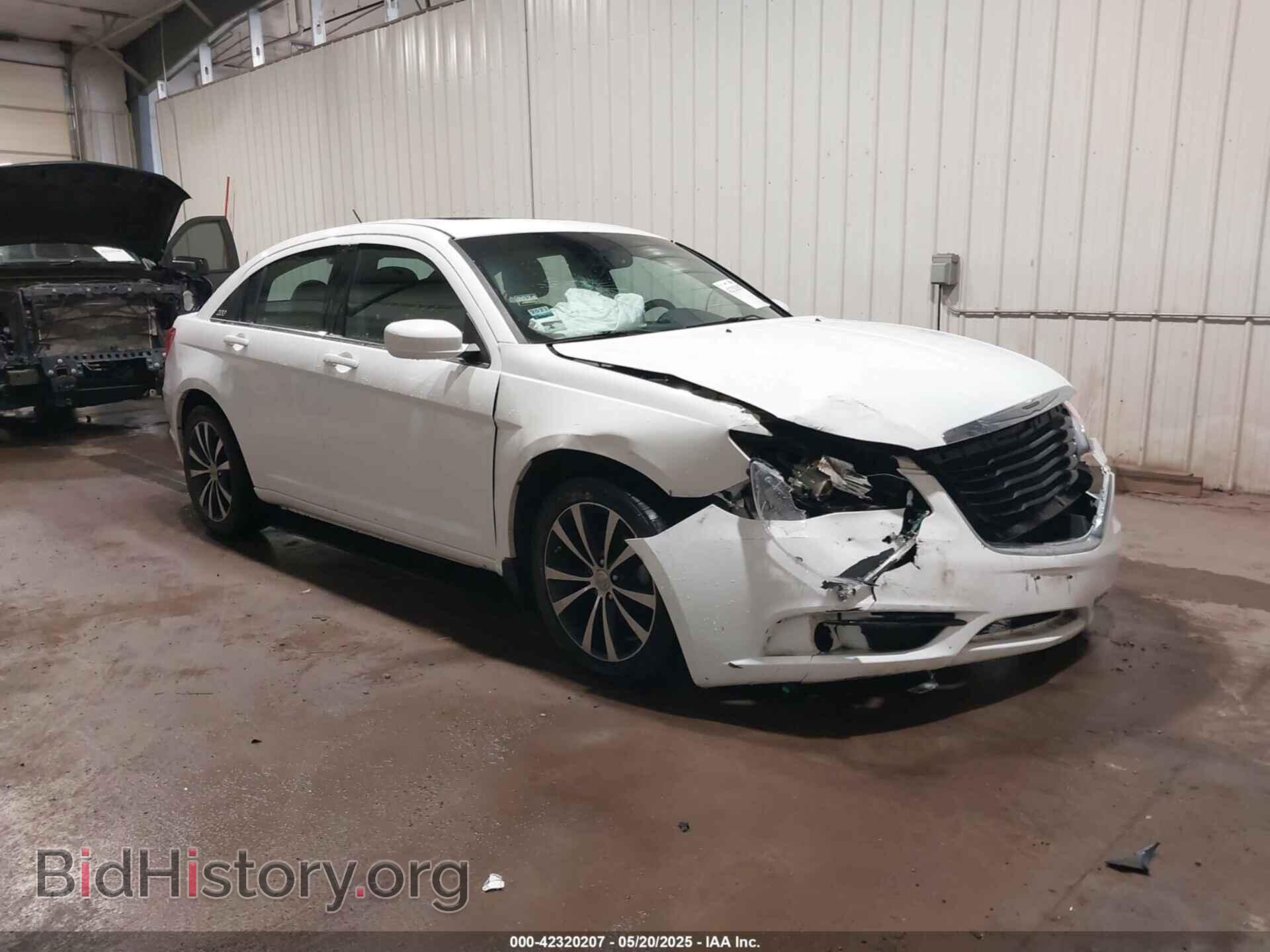 Photo 1C3CCBBB9DN706444 - CHRYSLER 200 2013