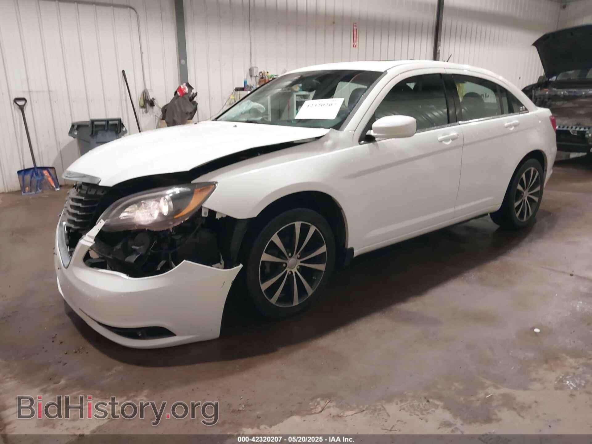 2013 CHRYSLER 200 - VIN: 1C3CCBBB9DN706444 - Photo 2