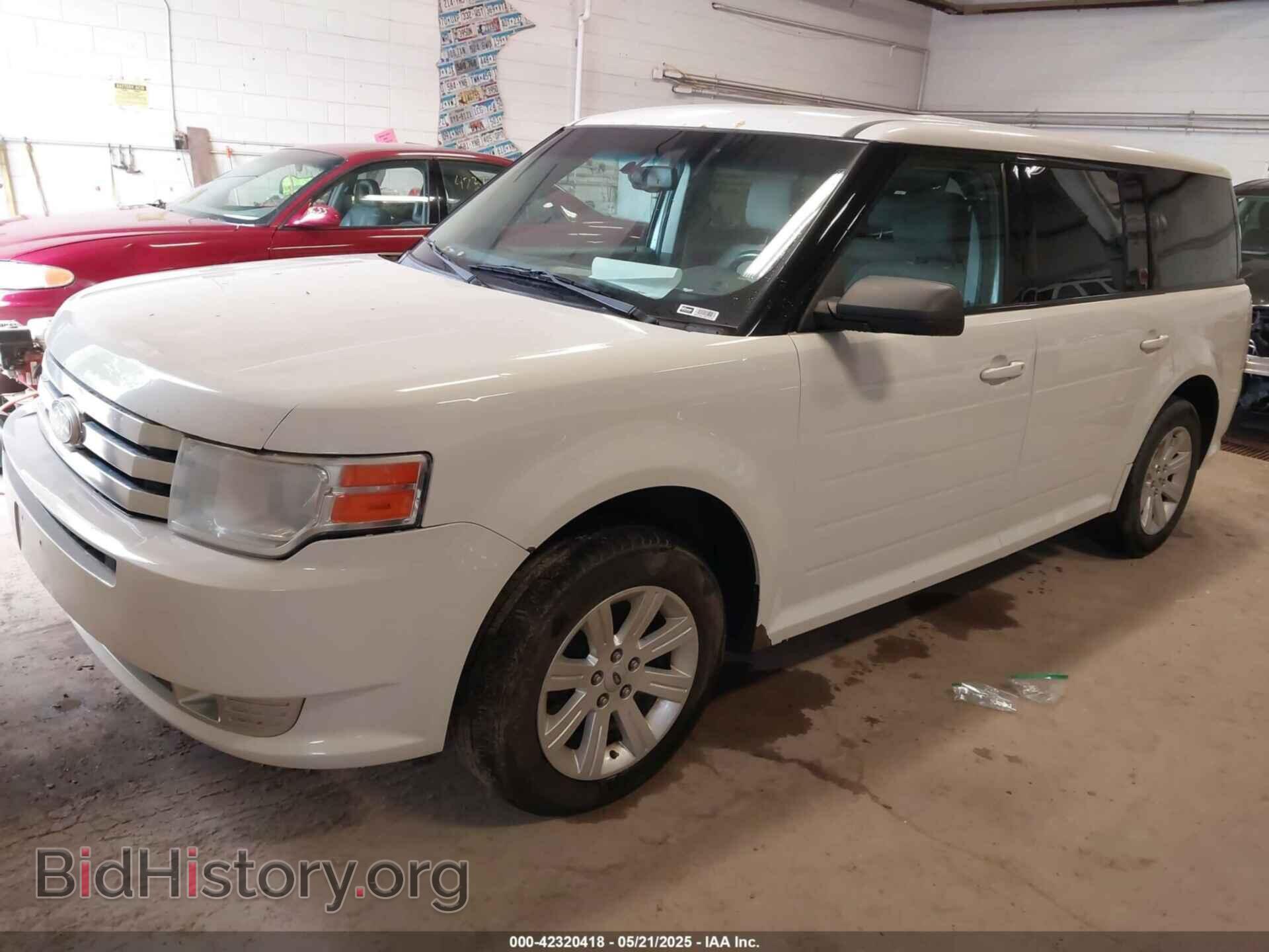 2011 FORD FLEX - VIN: 2FMGK5BC6BBD19722 - Фото 2
