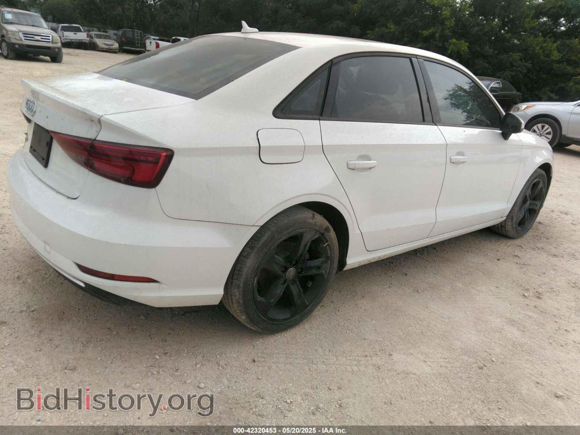 2017 AUDI A3 - VIN: WAUAUGFF2H1042430 - Фото 4