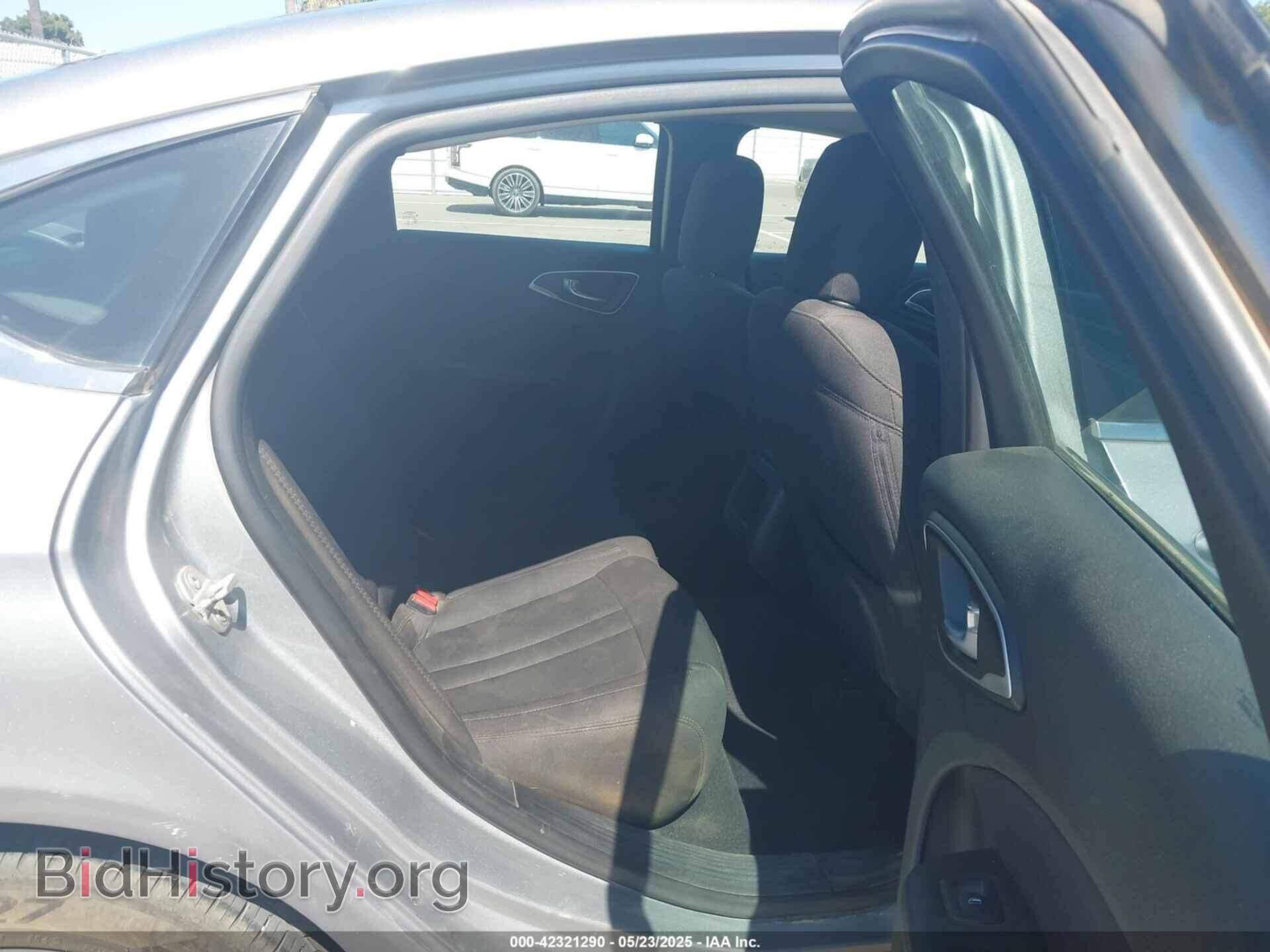 2015 CHRYSLER 200 - VIN: 1C3CCCAB2FN590692 - Фото 8