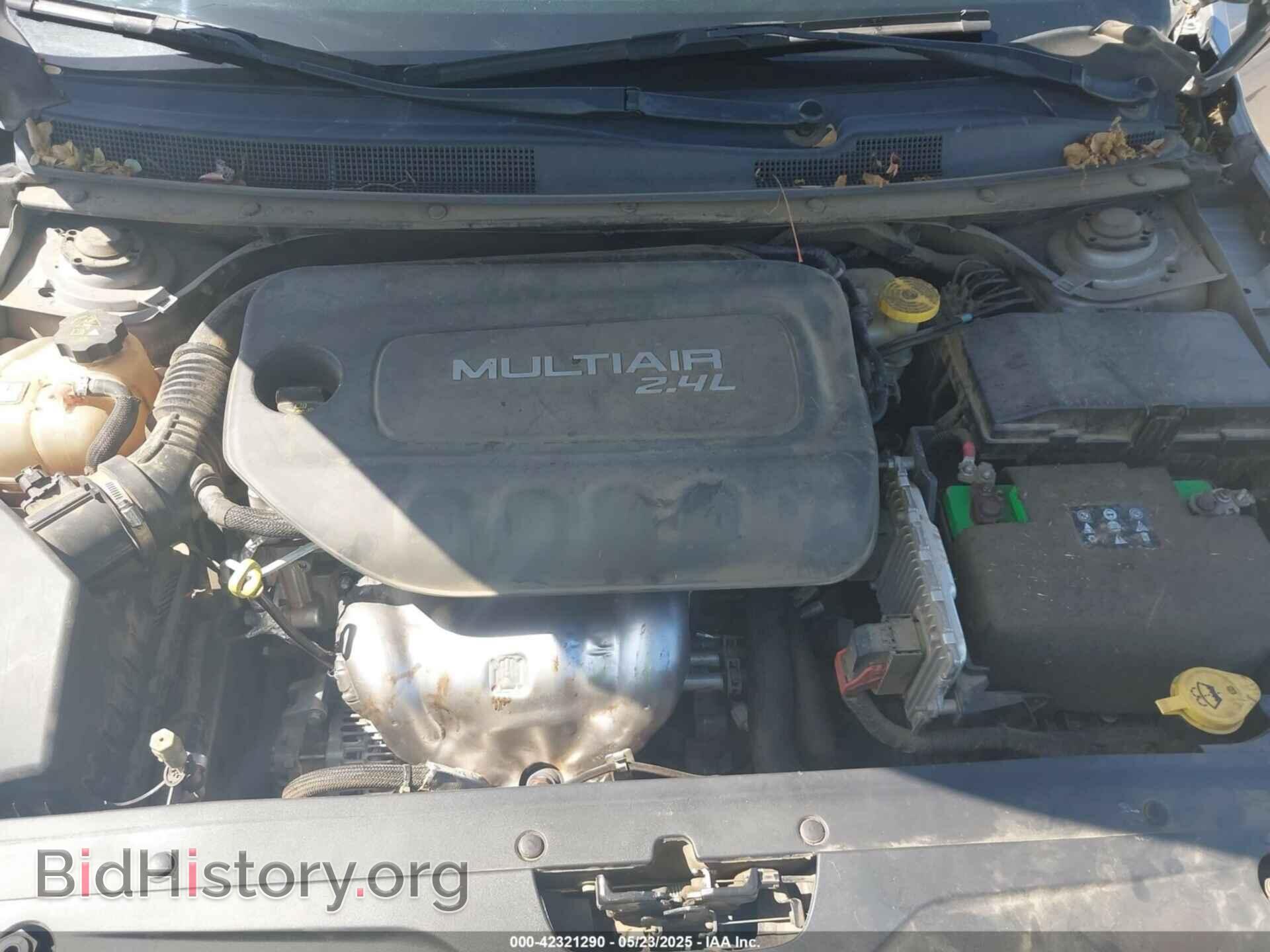 2015 CHRYSLER 200 - VIN: 1C3CCCAB2FN590692 - Фото 10