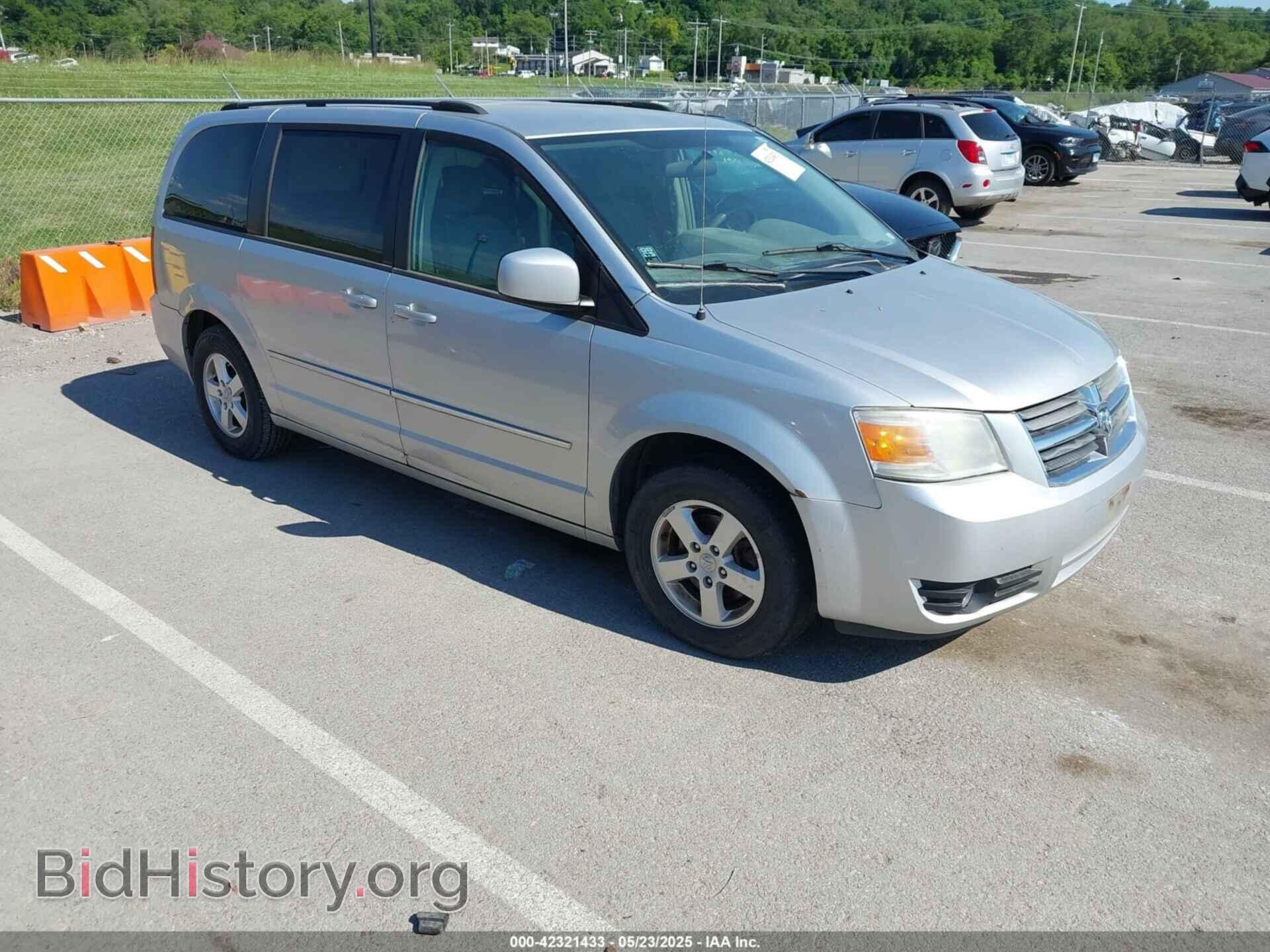 Фотография 2D4RN5D16AR190907 - DODGE GRAND CARAVAN 2010