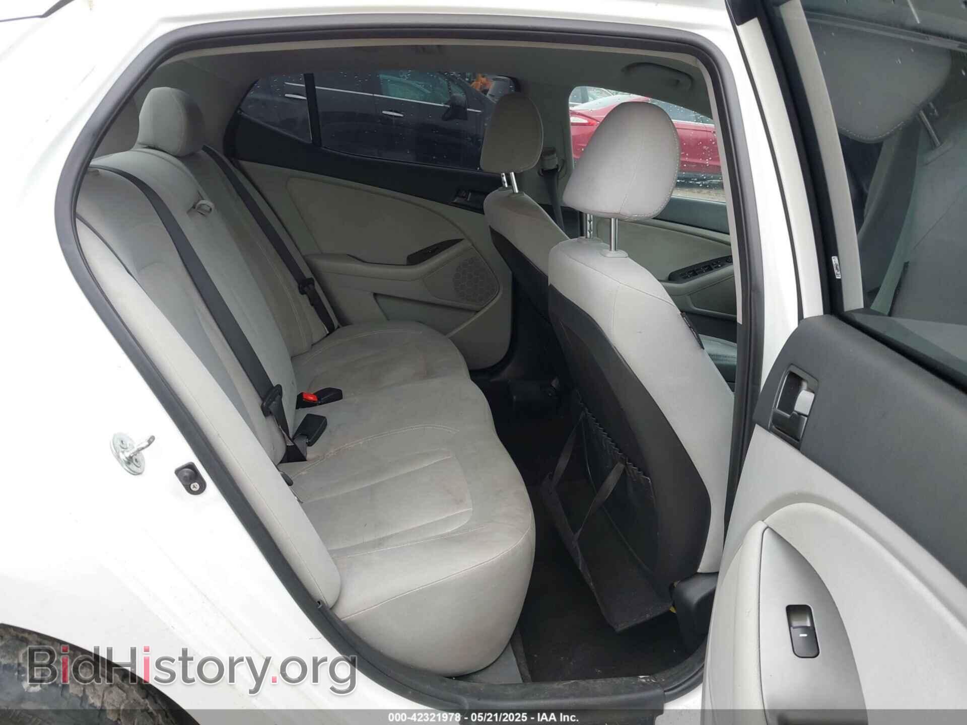 2011 KIA OPTIMA - VIN: KNAGM4A72B5092737 - Фото 8