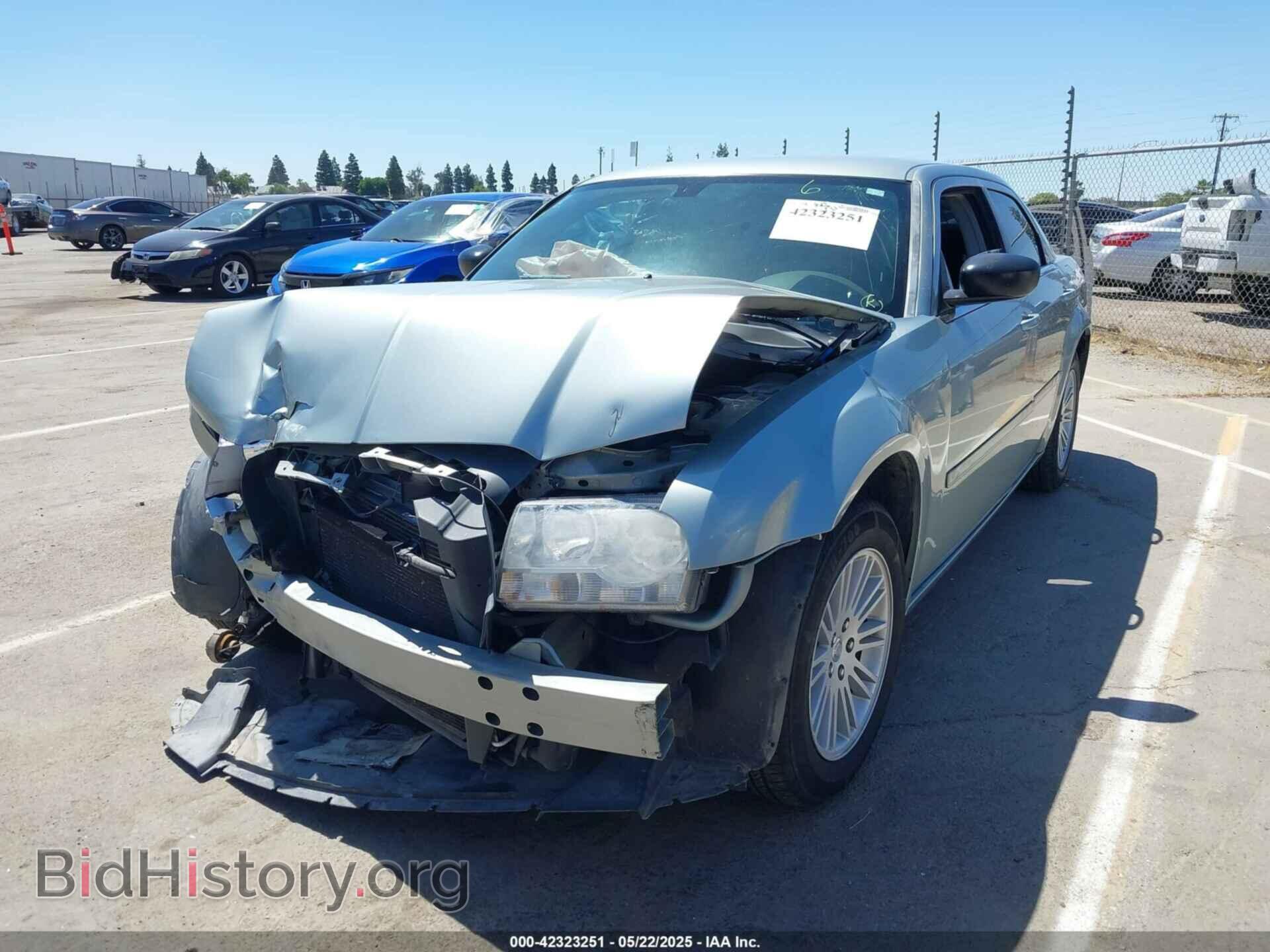 2006 CHRYSLER 300 - VIN: 2C3KA43R86H329058 - Фото 2