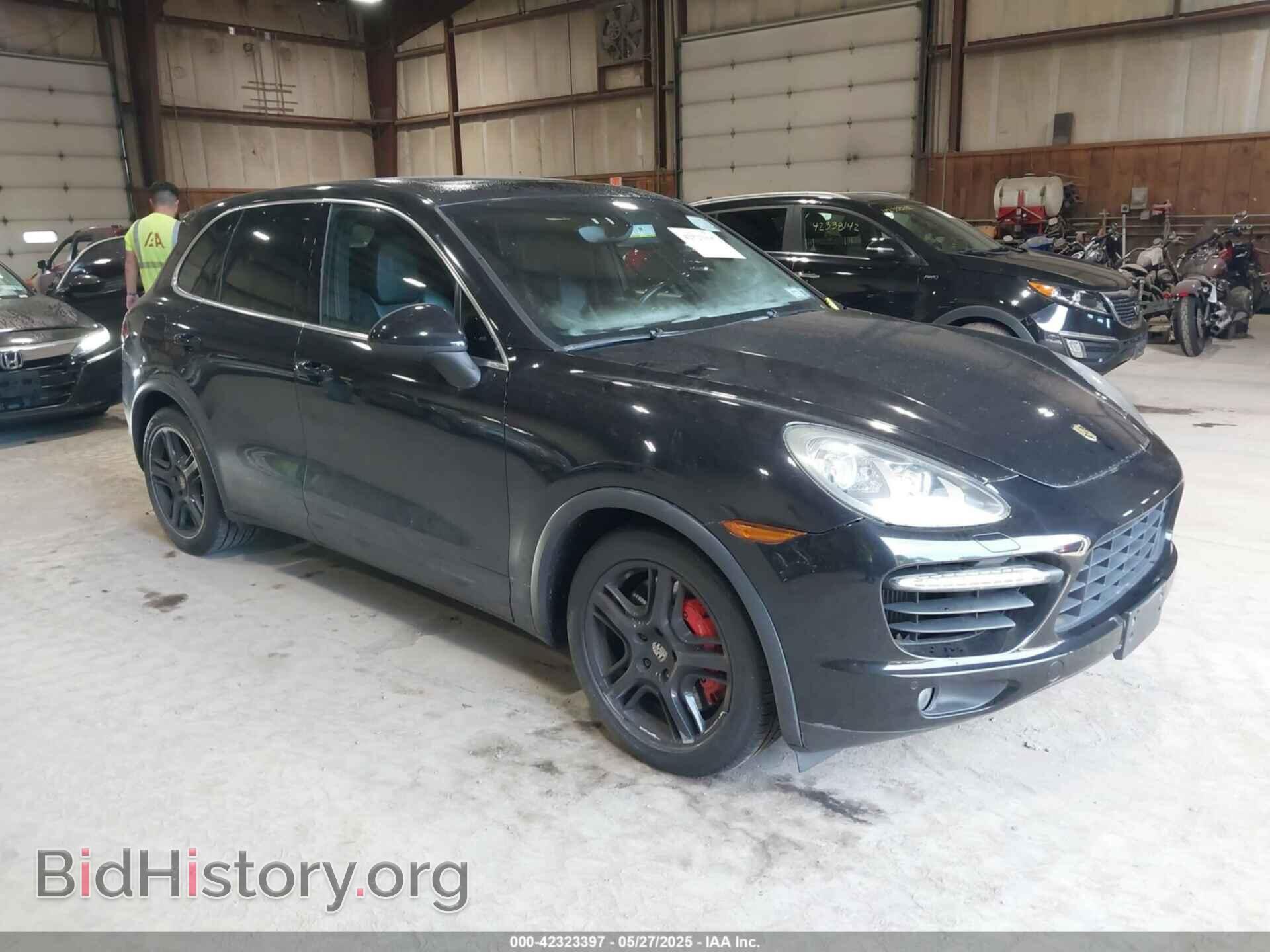 Photo WP1AC2A2XBLA88188 - PORSCHE CAYENNE 2011
