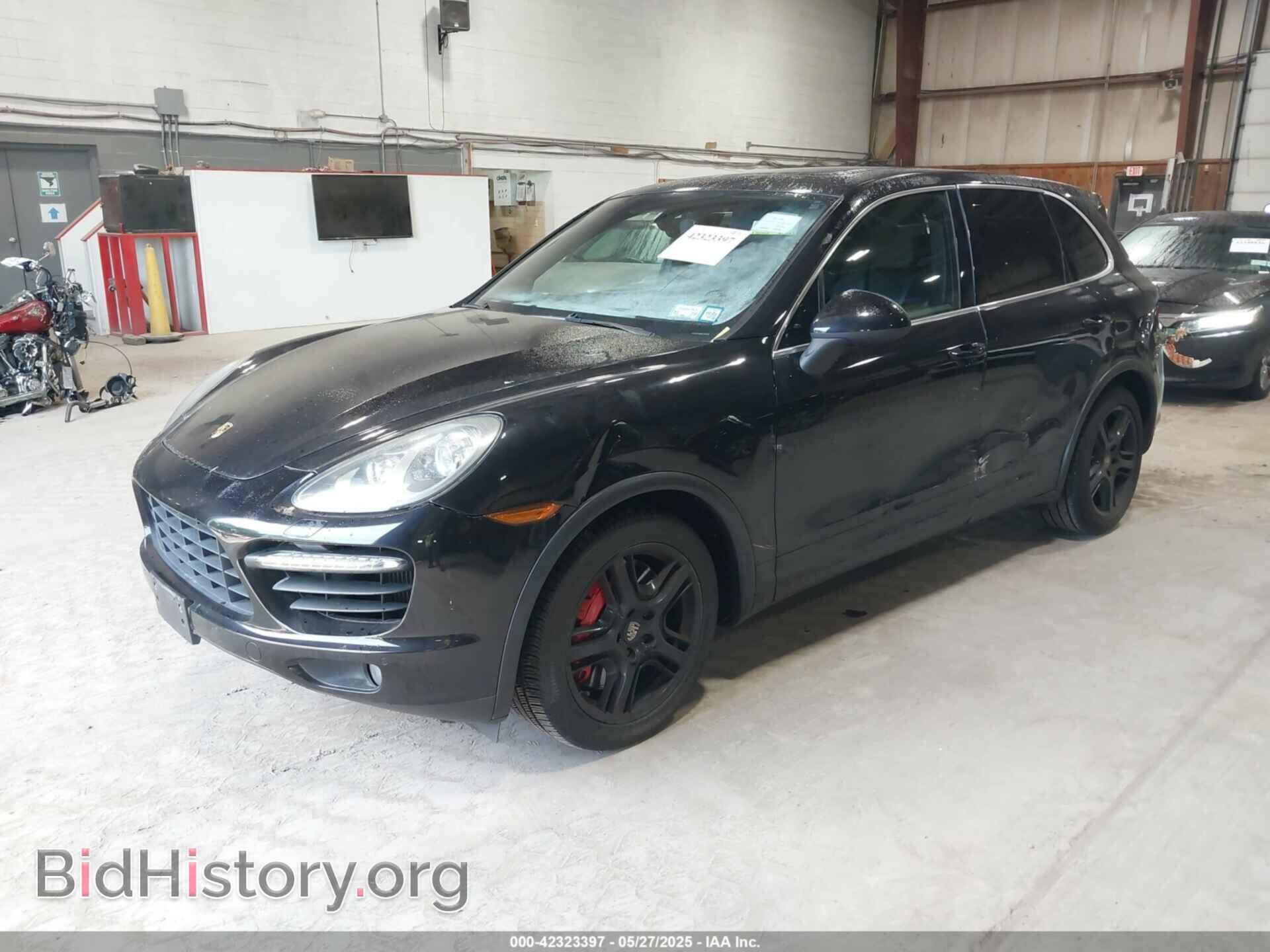 2011 PORSCHE CAYENNE - VIN: WP1AC2A2XBLA88188 - Фото 2