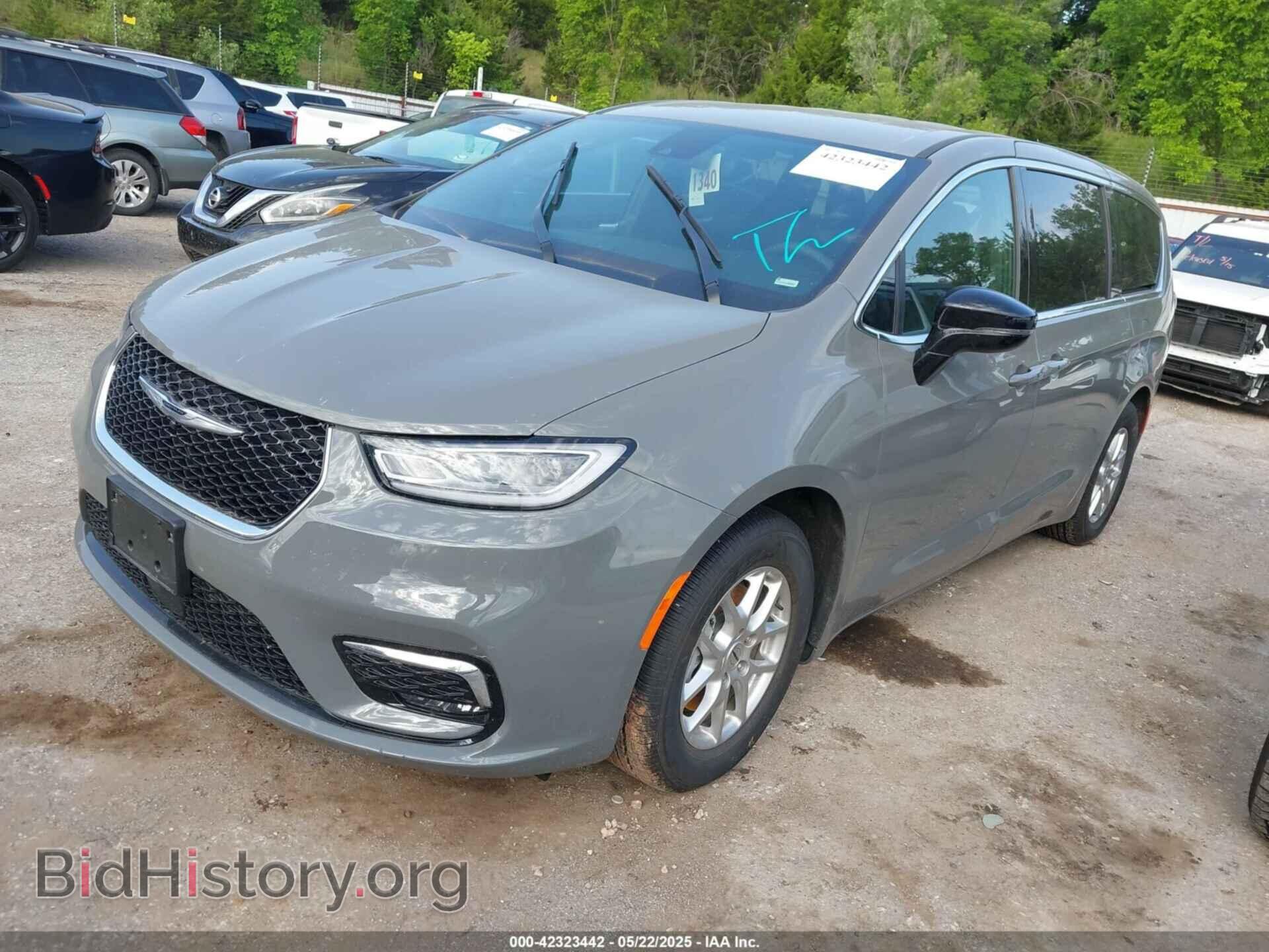 2025 CHRYSLER PACIFICA - VIN: 2C4RC1BG1SR504290 - Photo 2