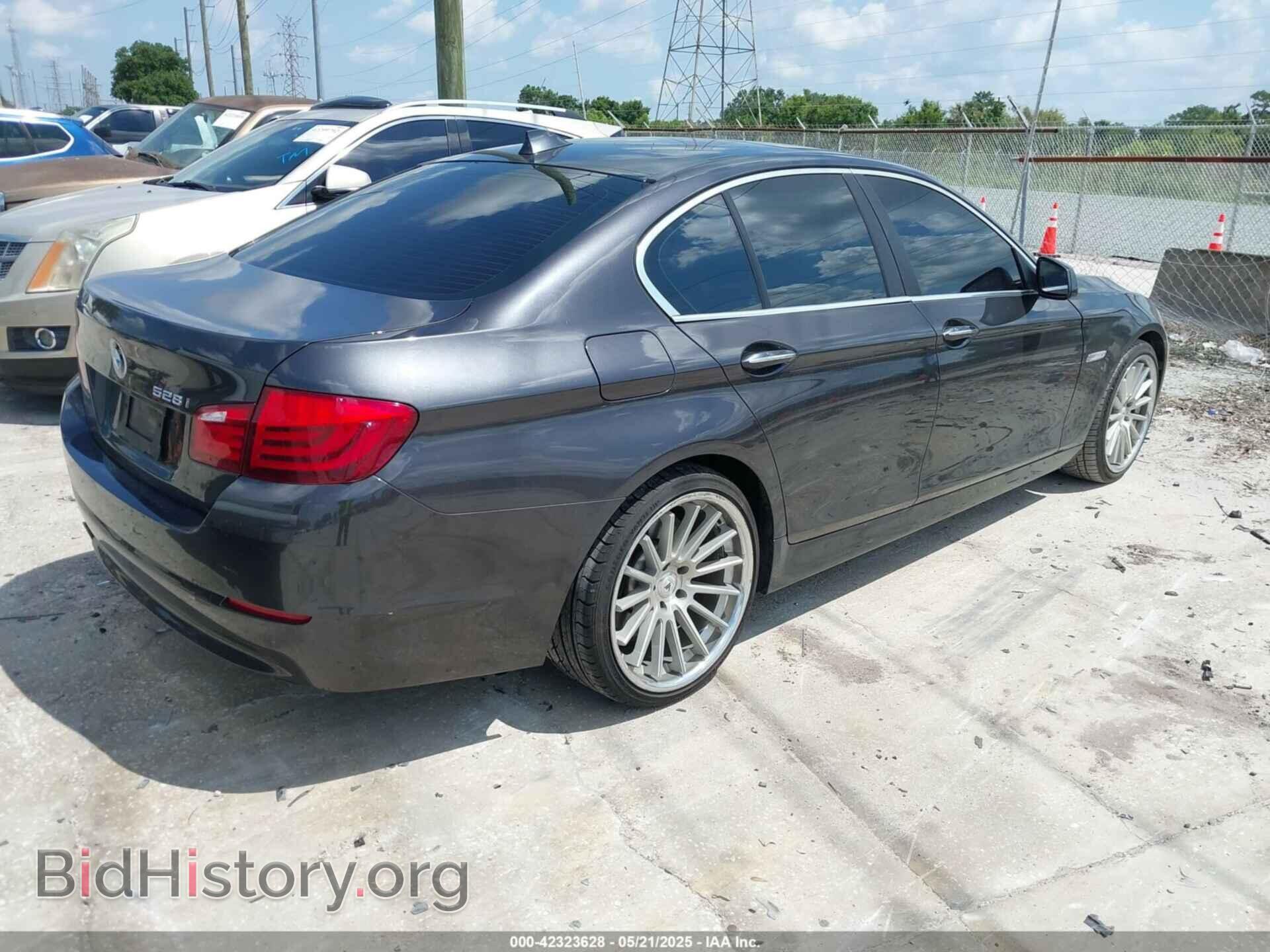 2011 BMW 528I - VIN: WBAFR1C59BC747236 - Фото 4