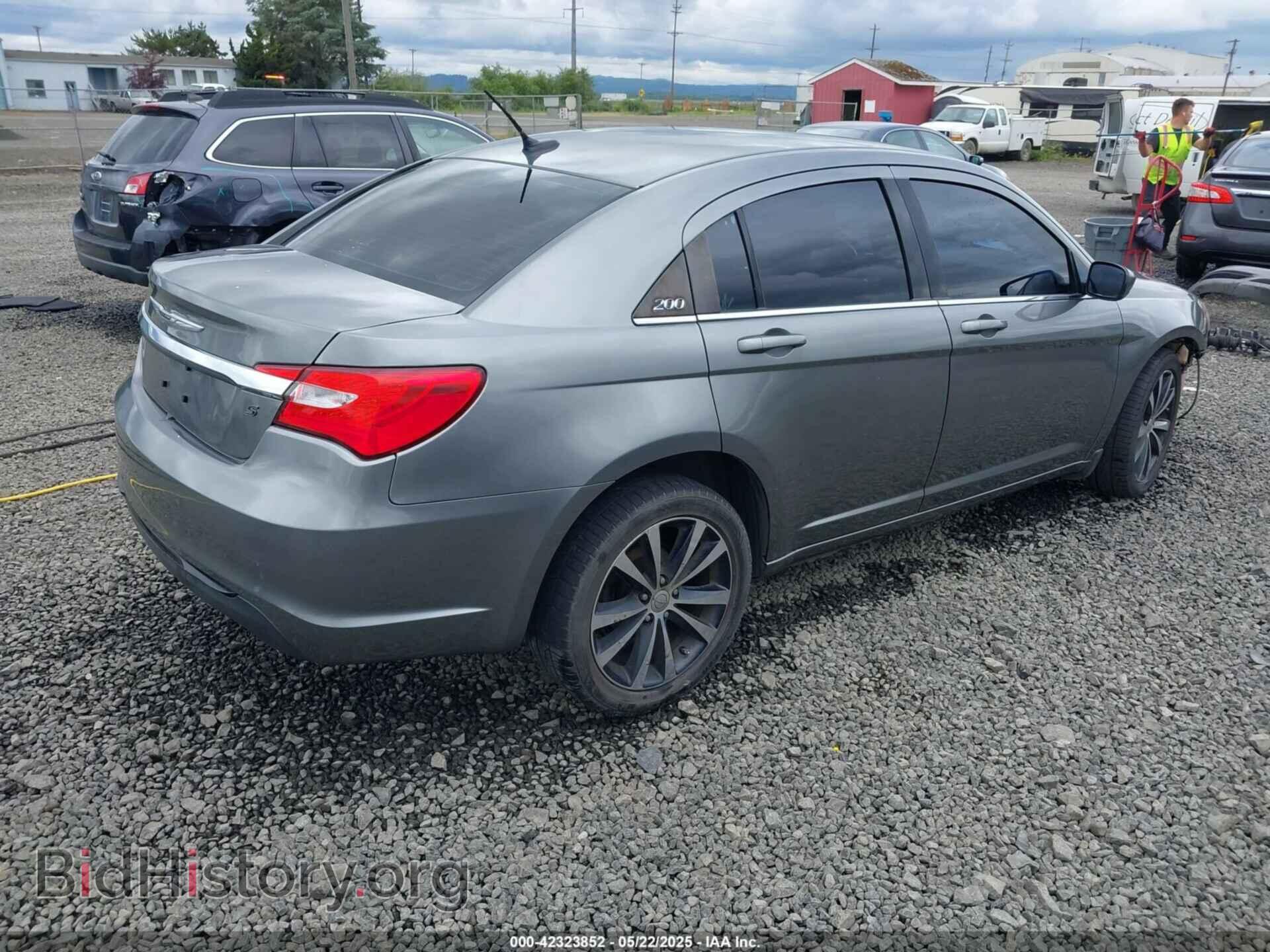 2012 CHRYSLER 200 - VIN: 1C3CCBBG7CN301600 - Фото 4