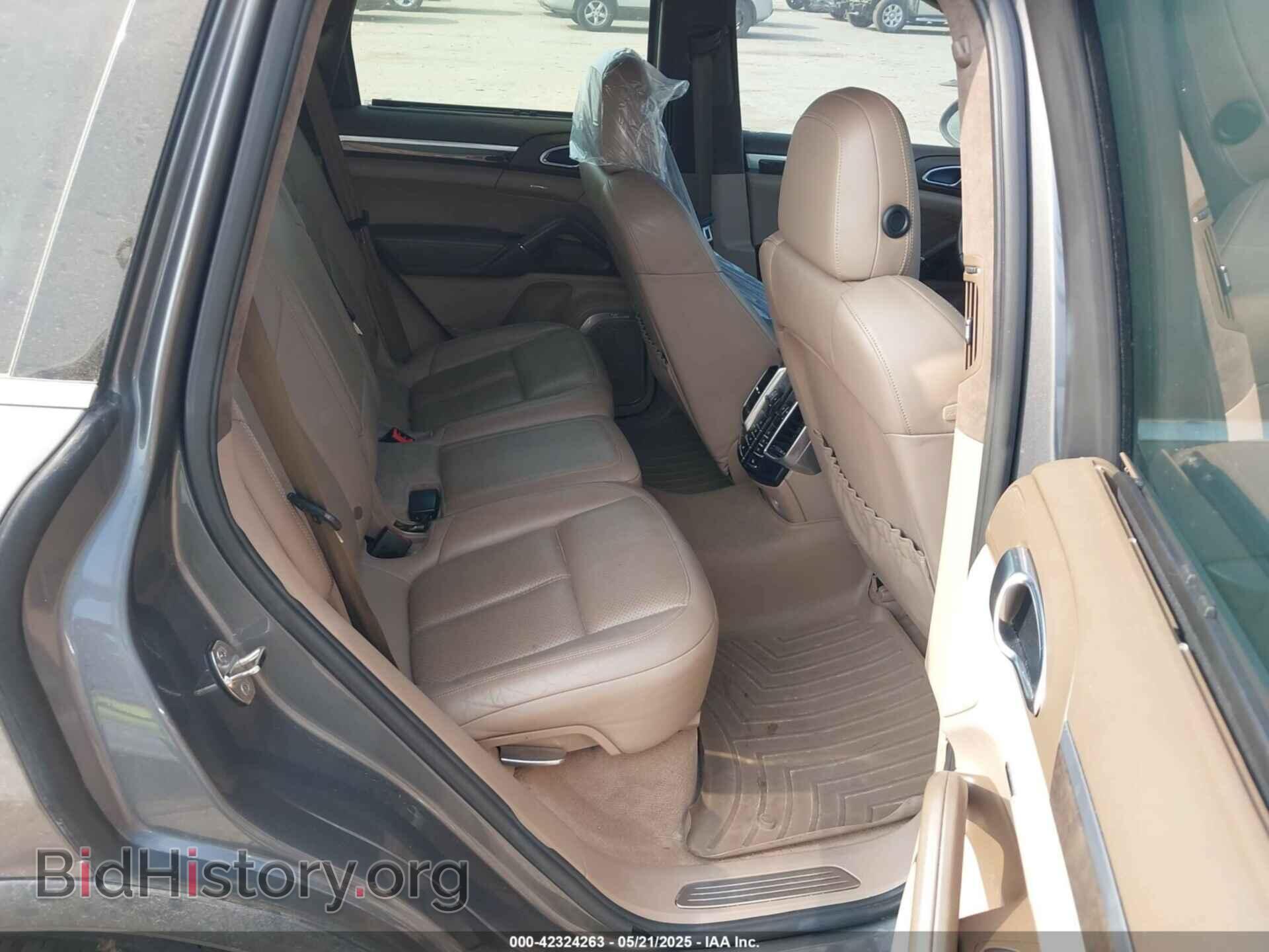 2012 PORSCHE CAYENNE - VIN: WP1AC2A29CLA80486 - Photo 8