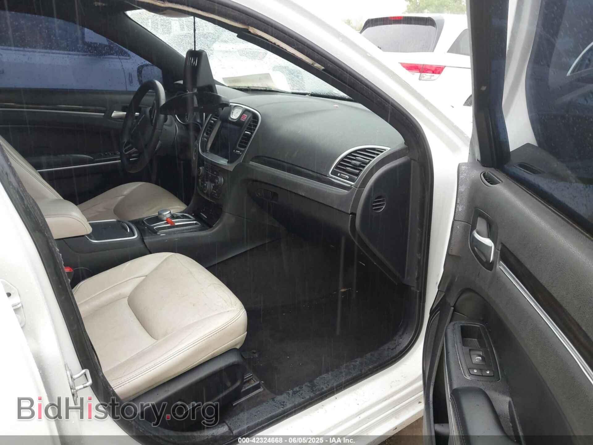 2014 CHRYSLER 300 - VIN: 2C3CCAAGXEH264744 - Фото 5