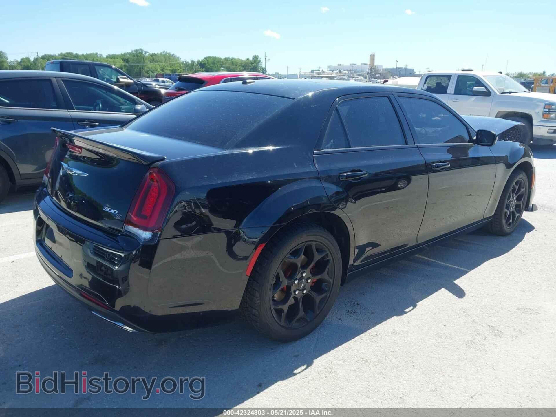 2016 CHRYSLER 300 - VIN: 2C3CCAGG7GH244199 - Photo 4