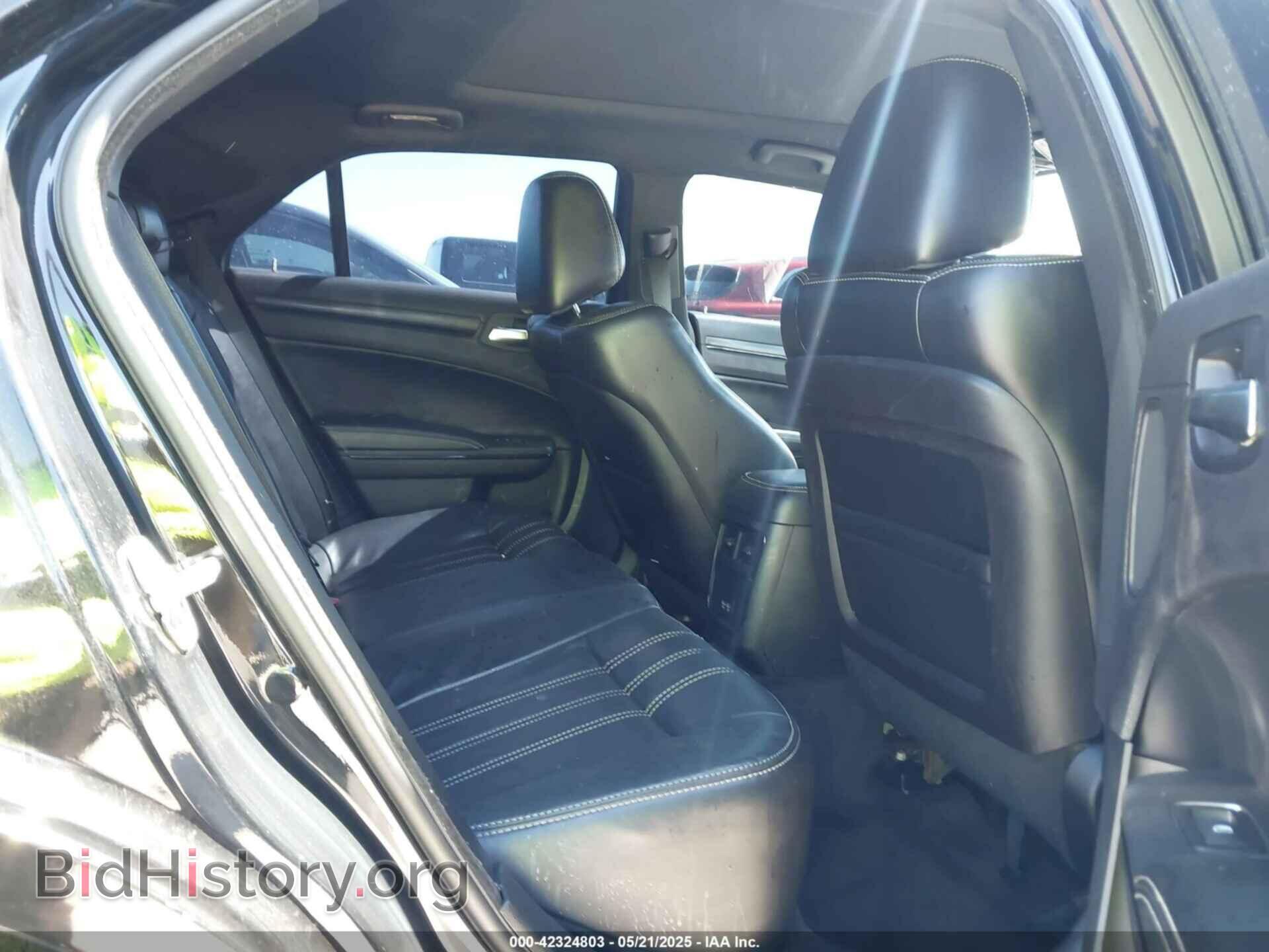 2016 CHRYSLER 300 - VIN: 2C3CCAGG7GH244199 - Photo 8