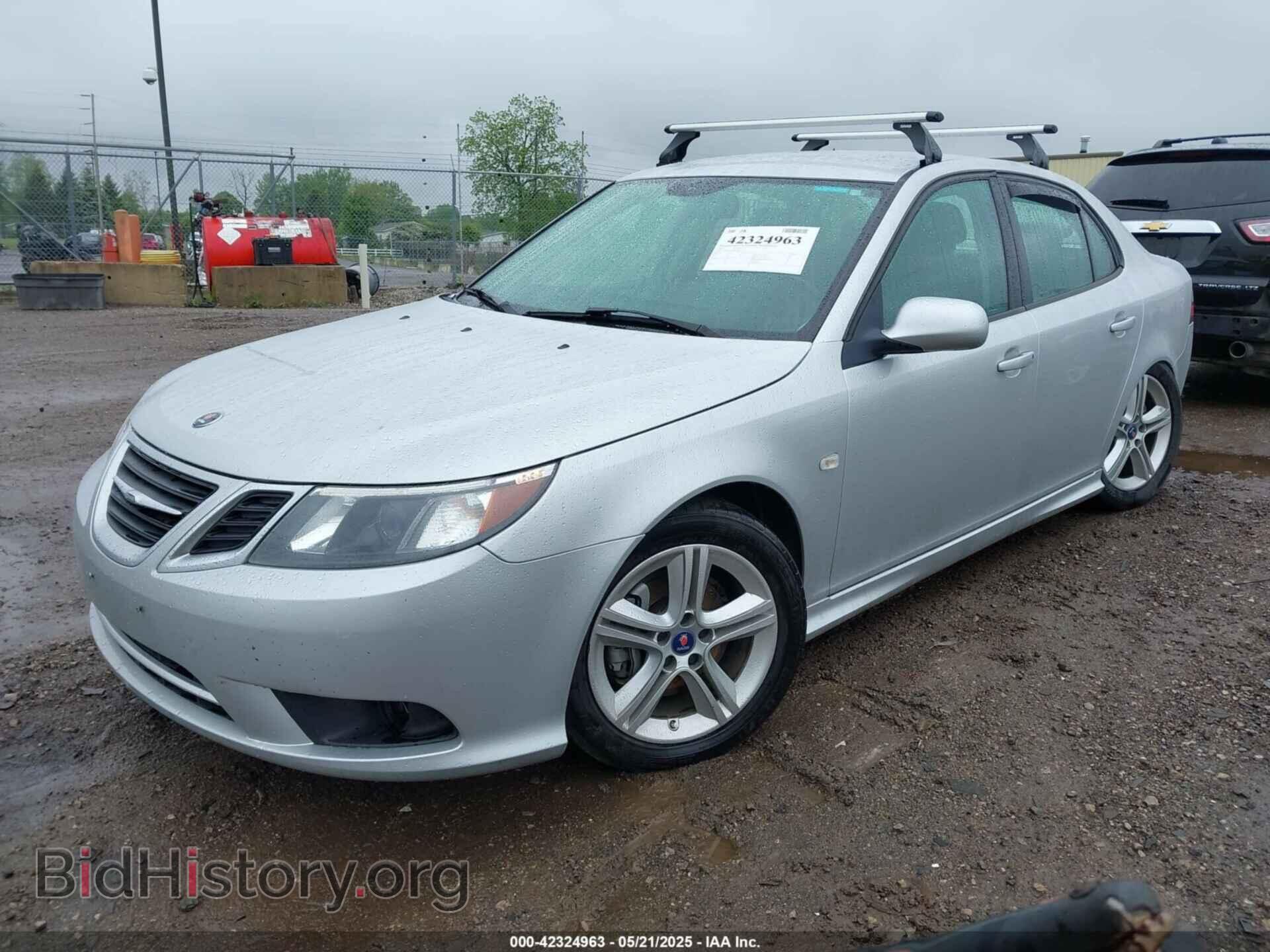 2011 SAAB 9-3 - VIN: YS3FA4BY2B1308942 - Photo 2