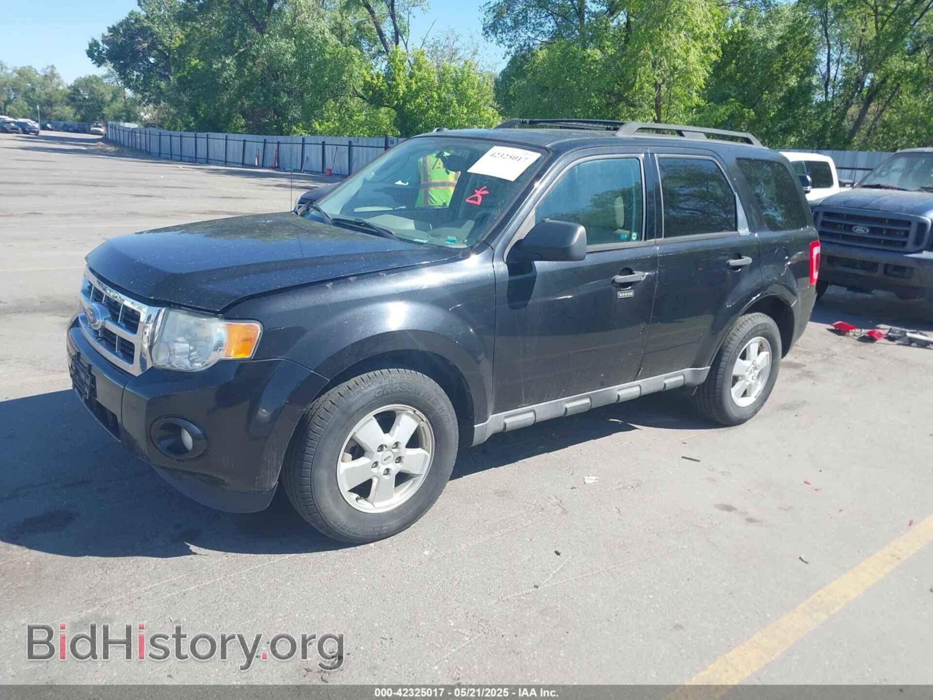 2011 FORD ESCAPE - VIN: 1FMCU9DG3BKC01794 - Фото 2