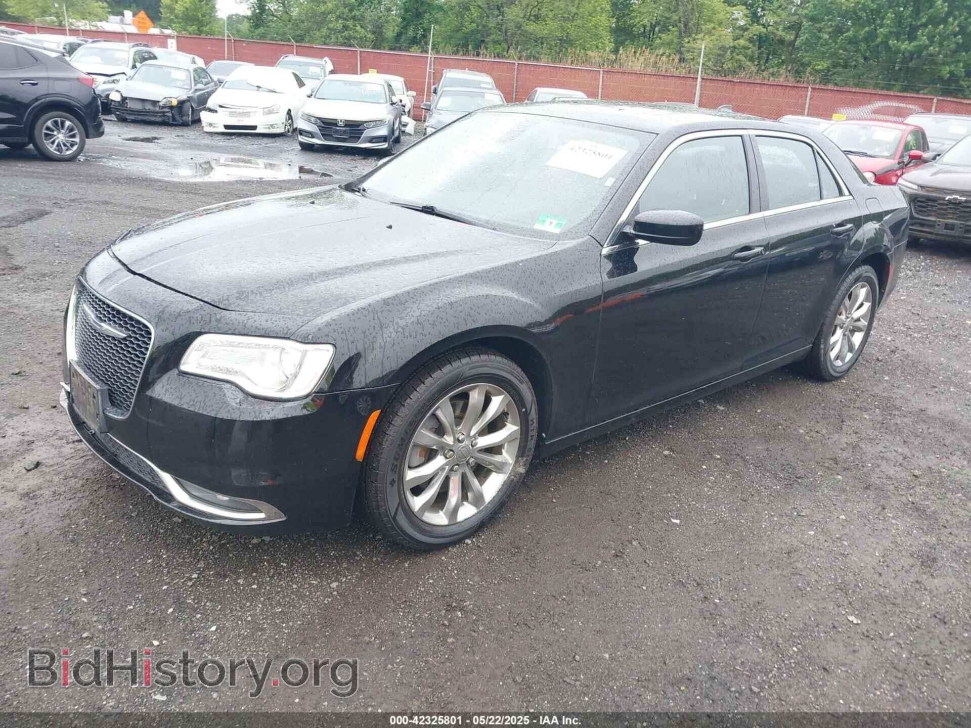 2016 CHRYSLER 300 - VIN: 2C3CCARG5GH213126 - Фото 2