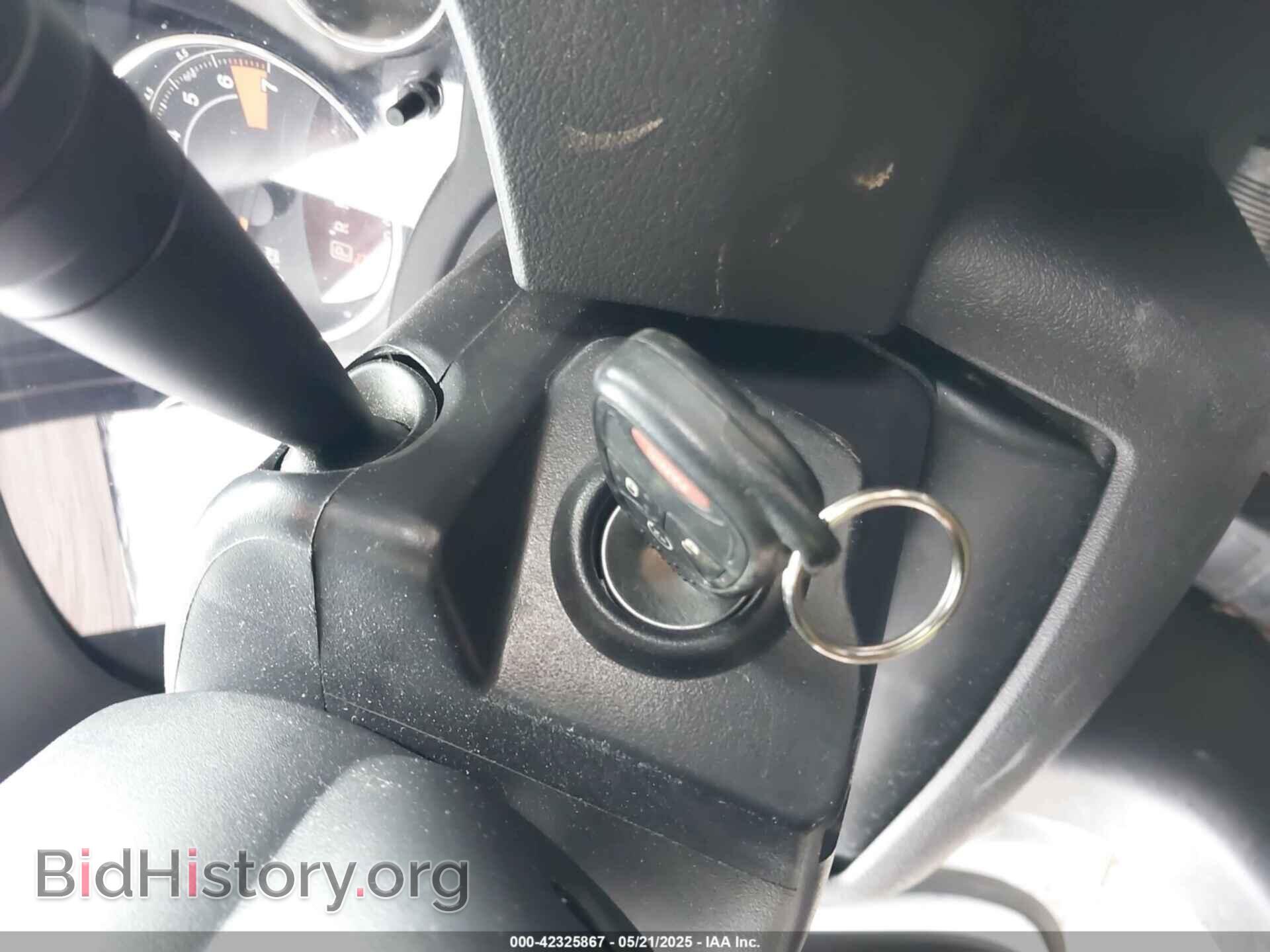 2015 JEEP COMPASS - VIN: 1C4NJDEB7FD218247 - Фото 11