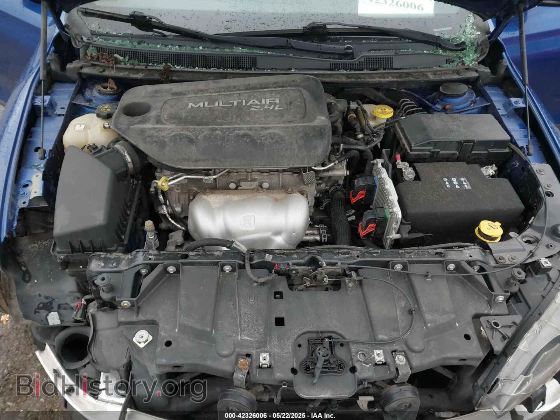 2016 CHRYSLER 200 - VIN: 1C3CCCBB7GN173357 - Фото 10