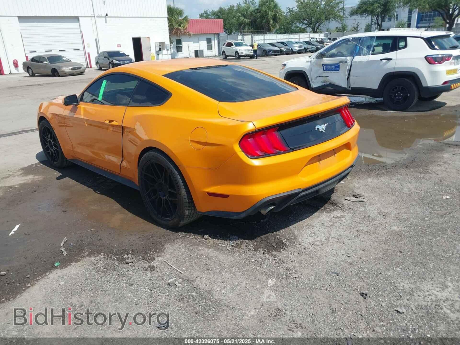 2018 FORD MUSTANG - VIN: 1FA6P8TH1J5162302 - Фото 3