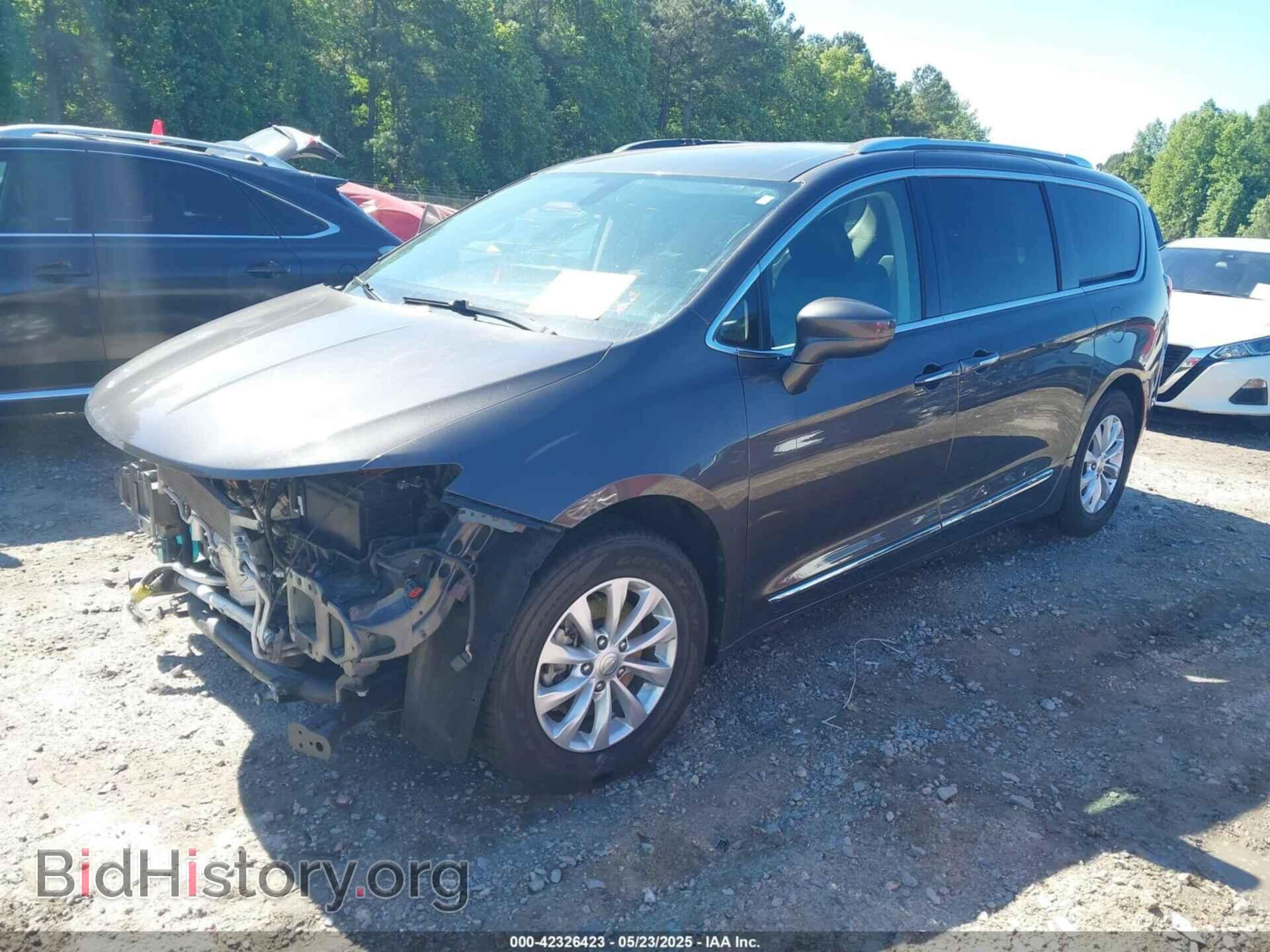 2019 CHRYSLER PACIFICA - VIN: 2C4RC1BGXKR680562 - Фото 2