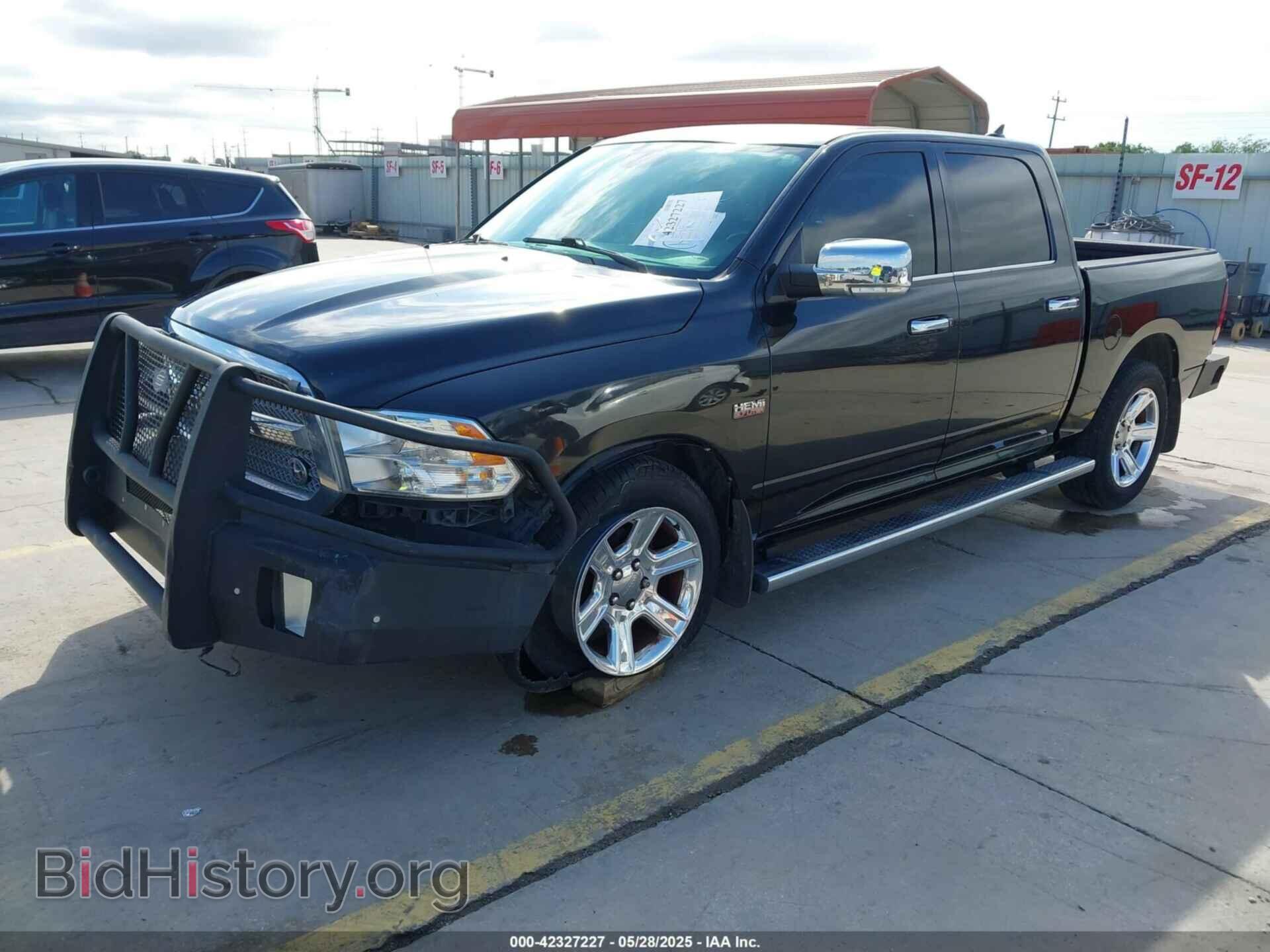 2018 RAM 1500 - VIN: 1C6RR6LT1JS160858 - Фото 2