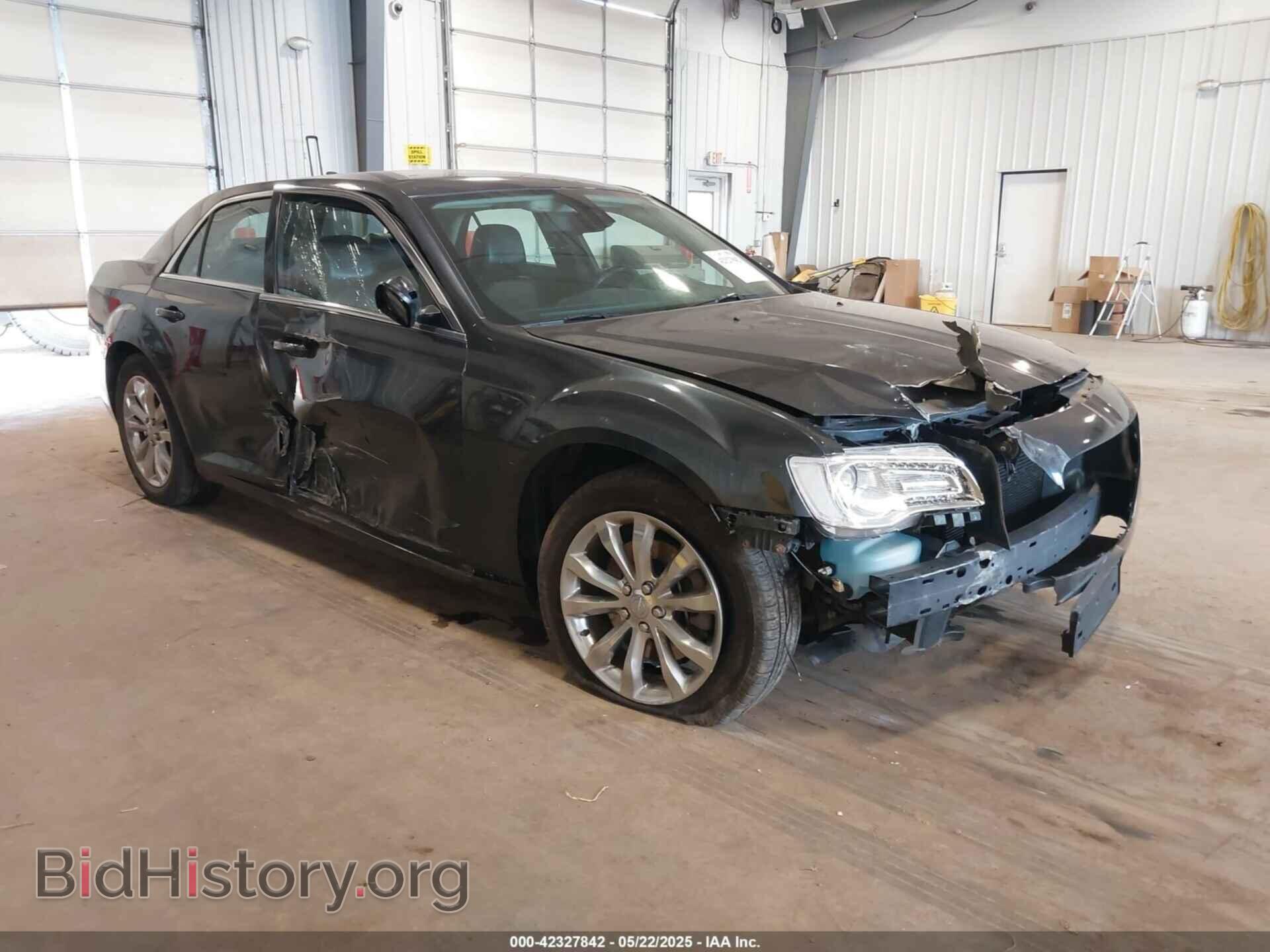 Photo 2C3CCARG6HH526977 - CHRYSLER 300 2017