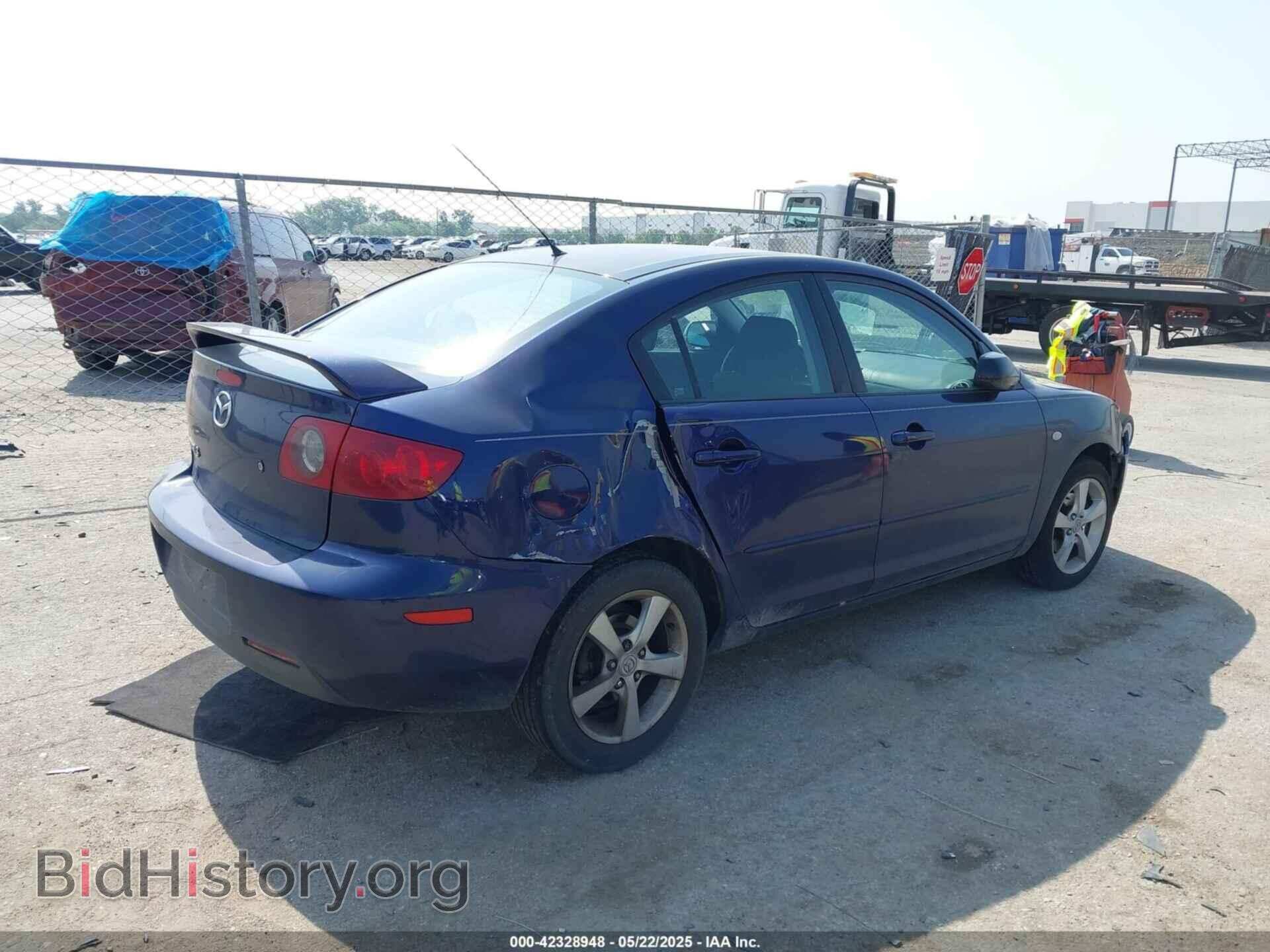 2006 MAZDA MAZDA3 - VIN: JM1BK12F761458860 - Фото 4