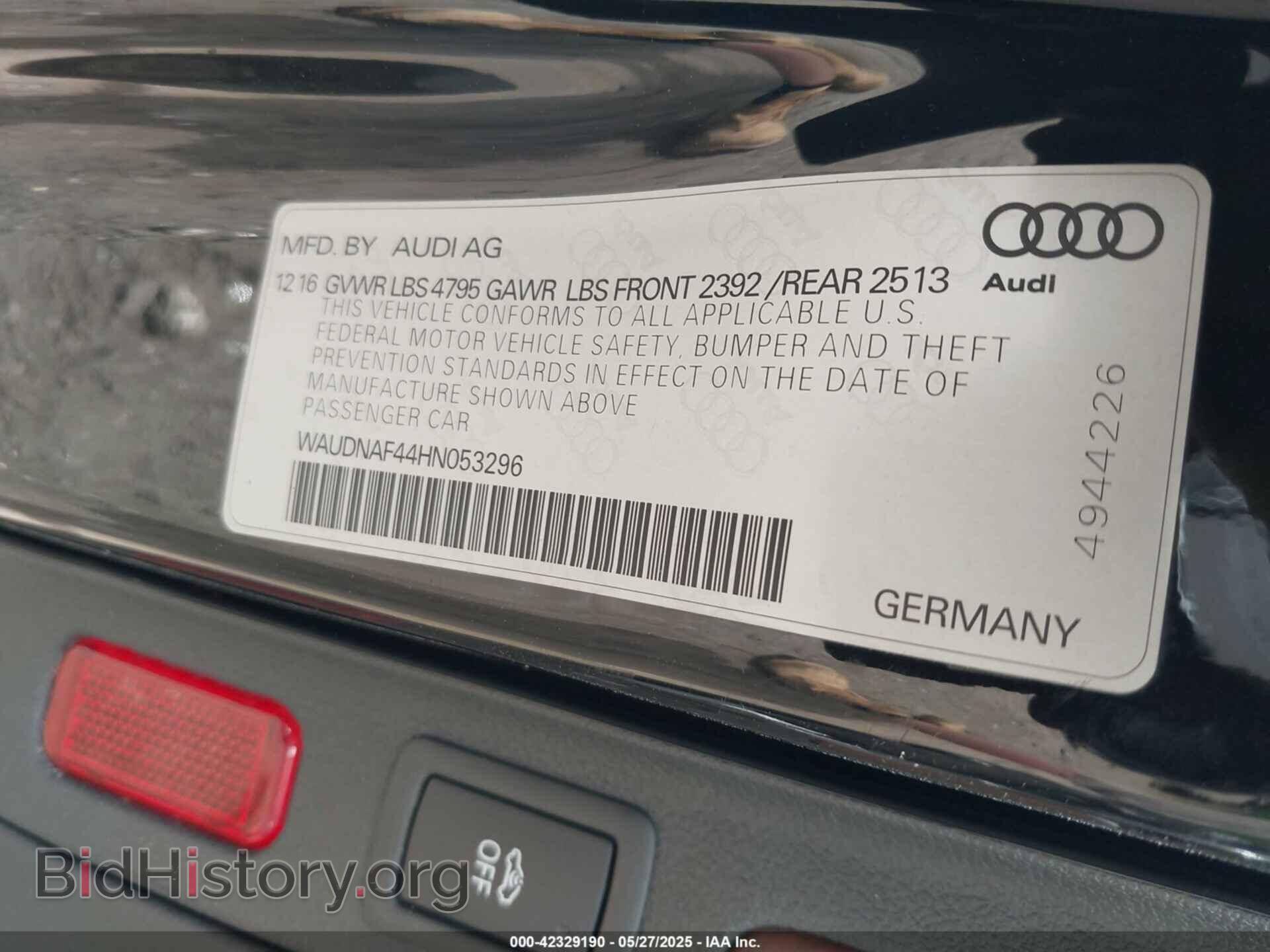 2017 AUDI A4 - VIN: WAUDNAF44HN053296 - Фото 9
