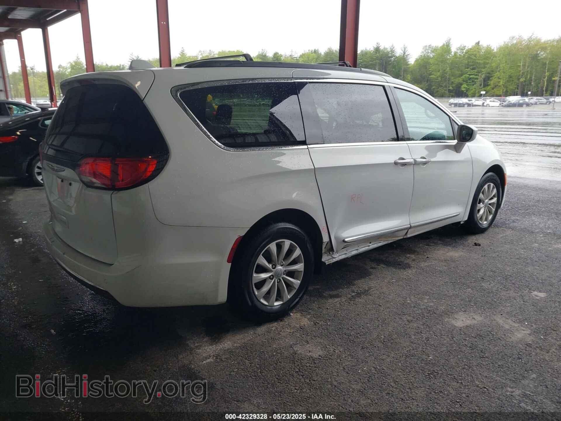 2017 CHRYSLER PACIFICA - VIN: 2C4RC1BG1HR524449 - Фото 4