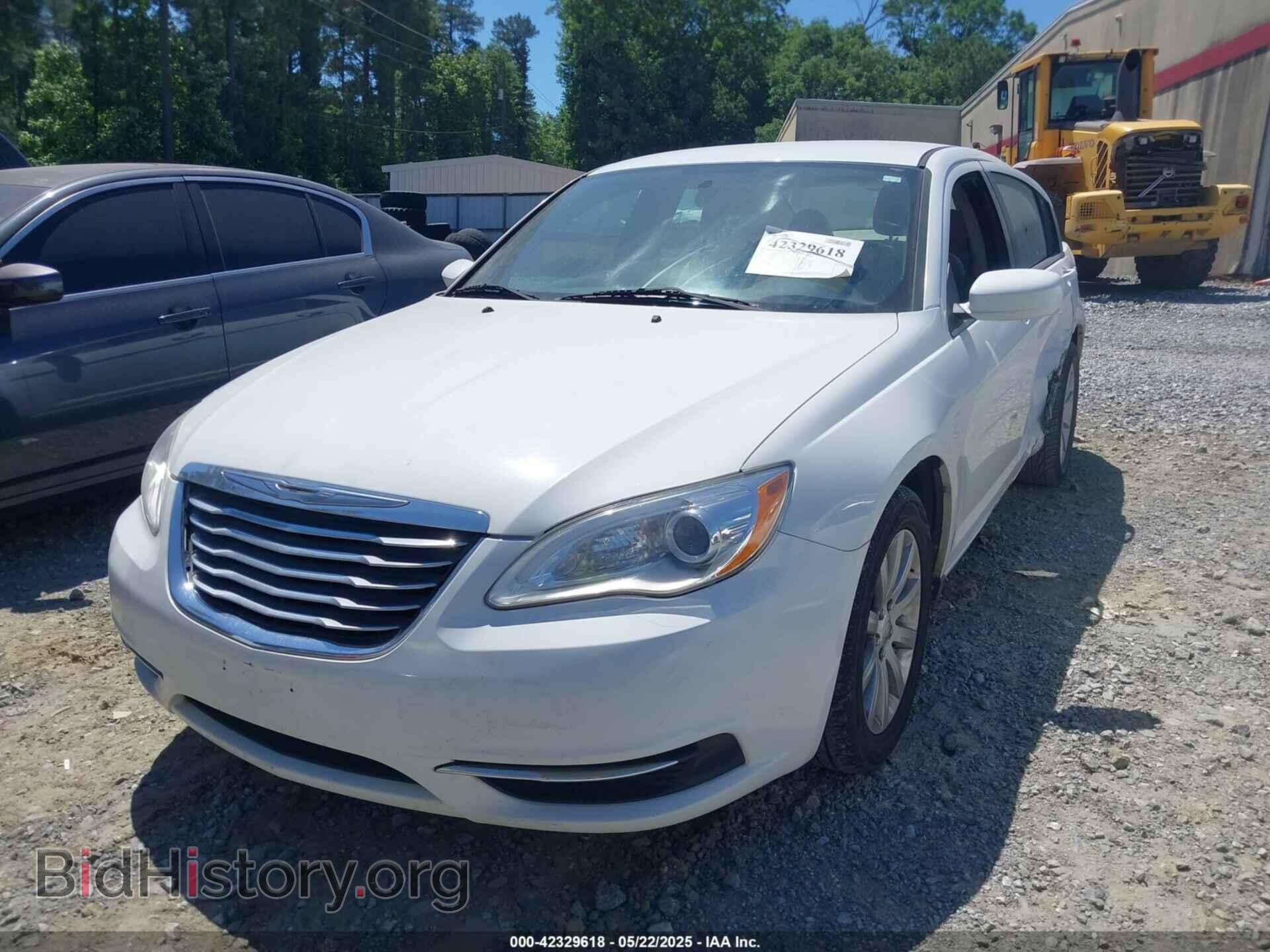 2013 CHRYSLER 200 - VIN: 1C3CCBBB2DN672878 - Фото 2