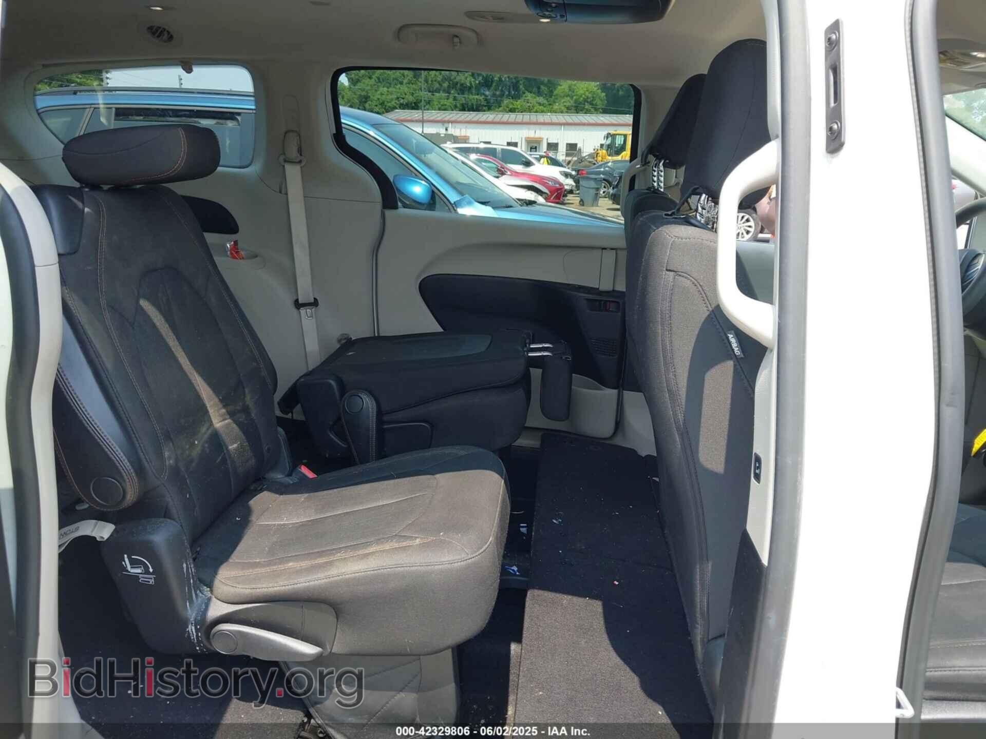 2017 CHRYSLER PACIFICA - VIN: 2C4RC1DG0HR531597 - Photo 8