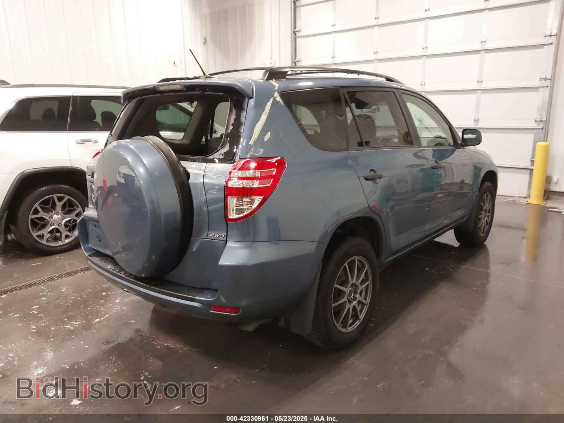 2010 TOYOTA RAV4 - VIN: JTMBF4DV2AD026257 - Фото 4