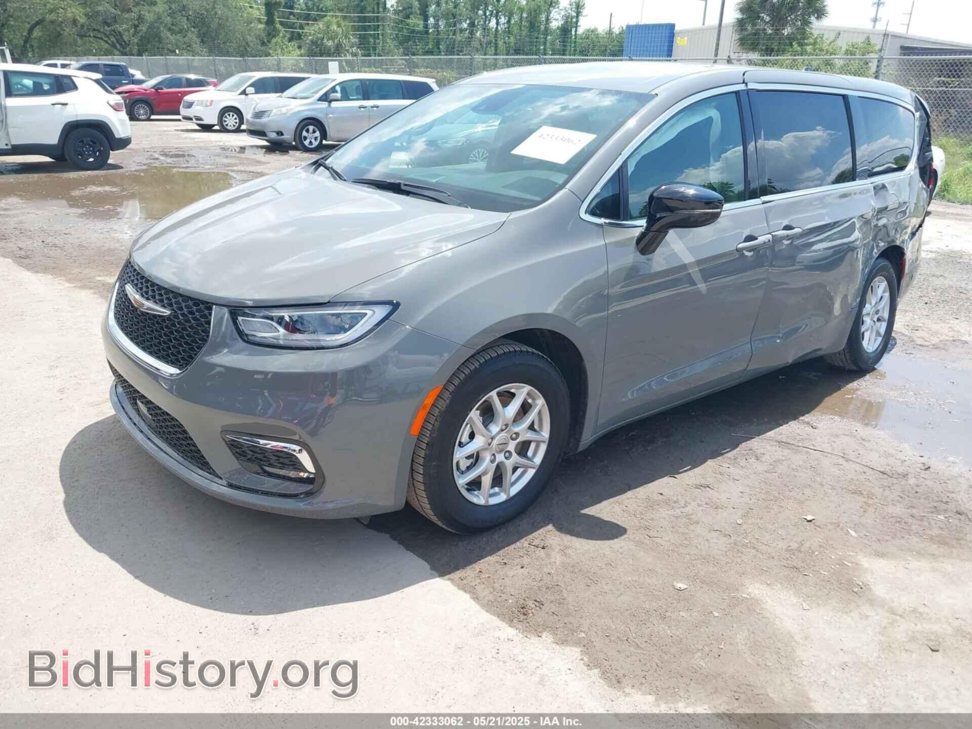 2025 CHRYSLER PACIFICA - VIN: 2C4RC1BG3SR504503 - Photo 2