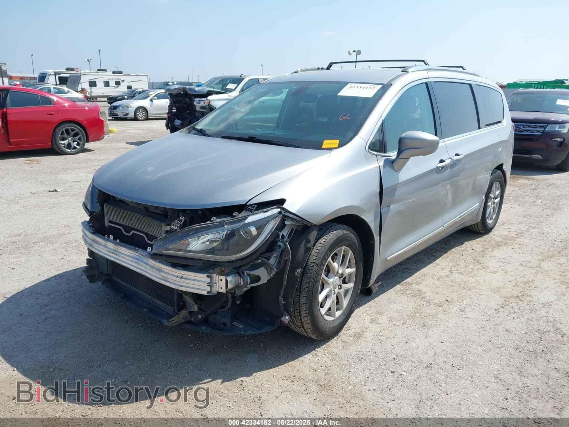 2020 CHRYSLER PACIFICA - VIN: 2C4RC1BG3LR285642 - Photo 2