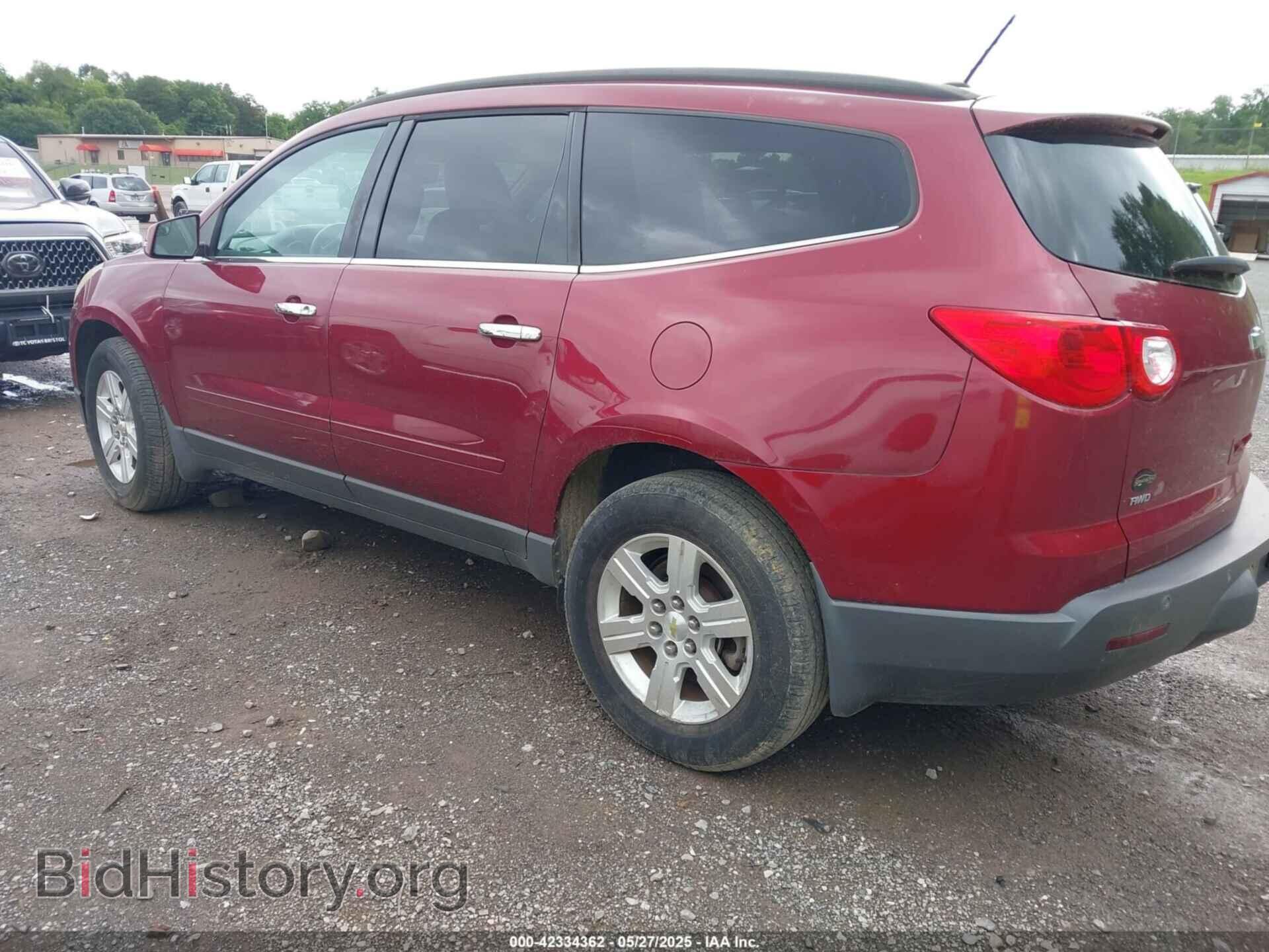 2011 CHEVROLET TRAVERSE - VIN: 1GNKVJED8BJ331814 - Фото 3