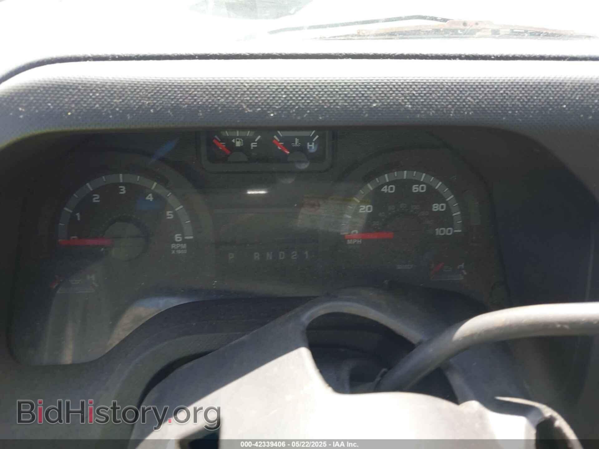 2011 FORD E-150 - VIN: 1FTNE1EW7BDA82704 - Фото 7