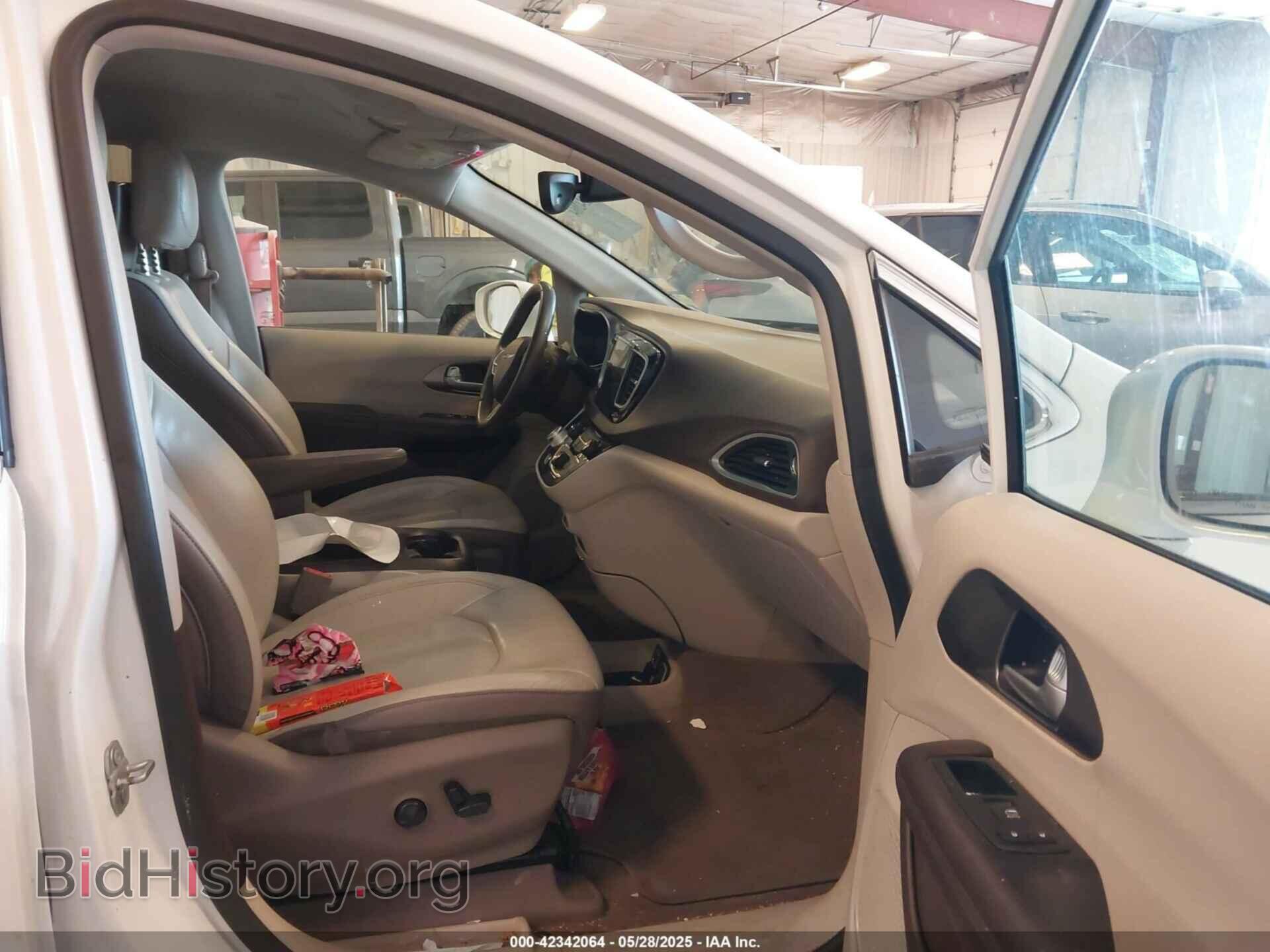 2018 CHRYSLER PACIFICA - VIN: 2C4RC1EG6JR257486 - Фото 5