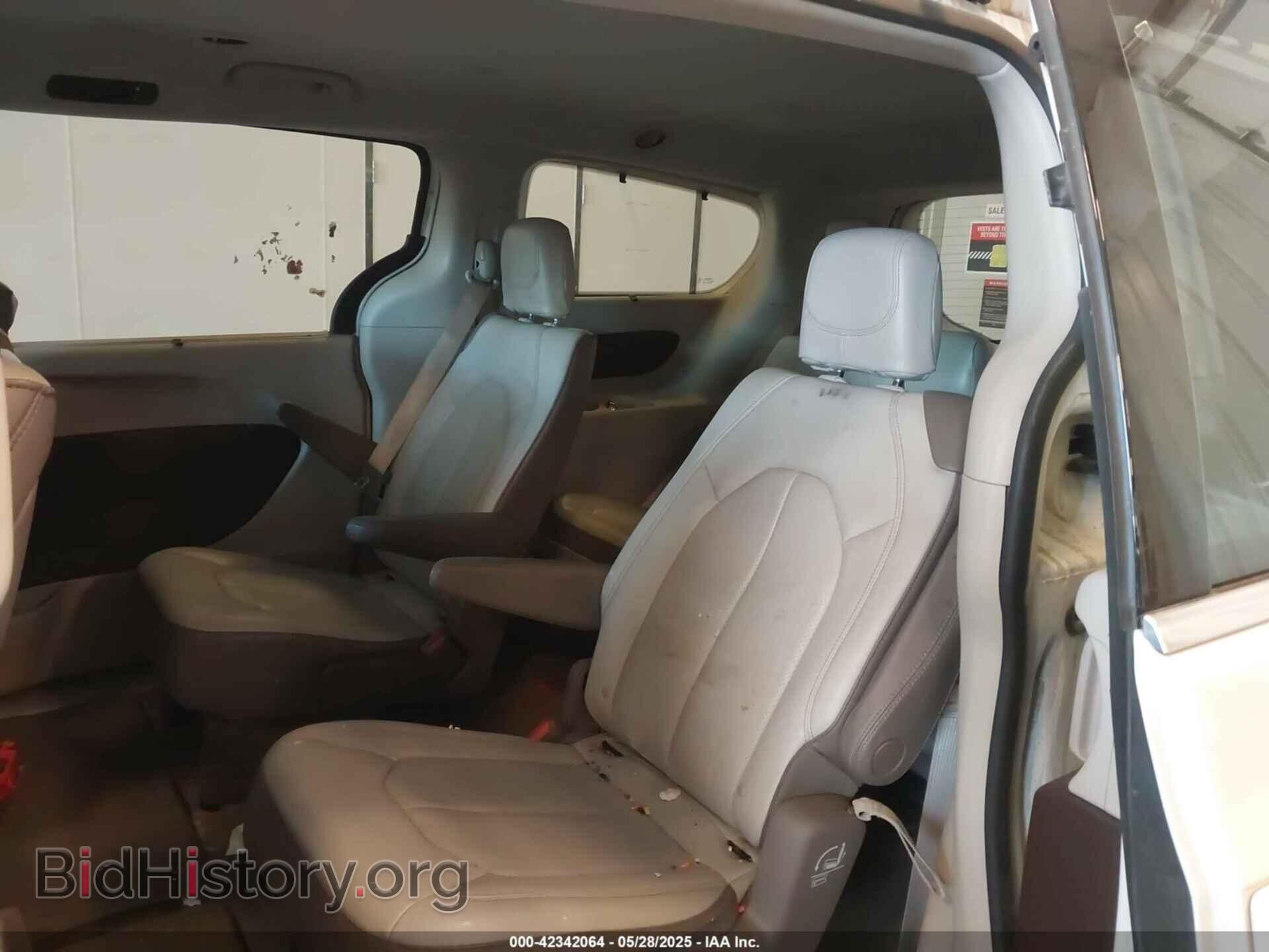 2018 CHRYSLER PACIFICA - VIN: 2C4RC1EG6JR257486 - Фото 8
