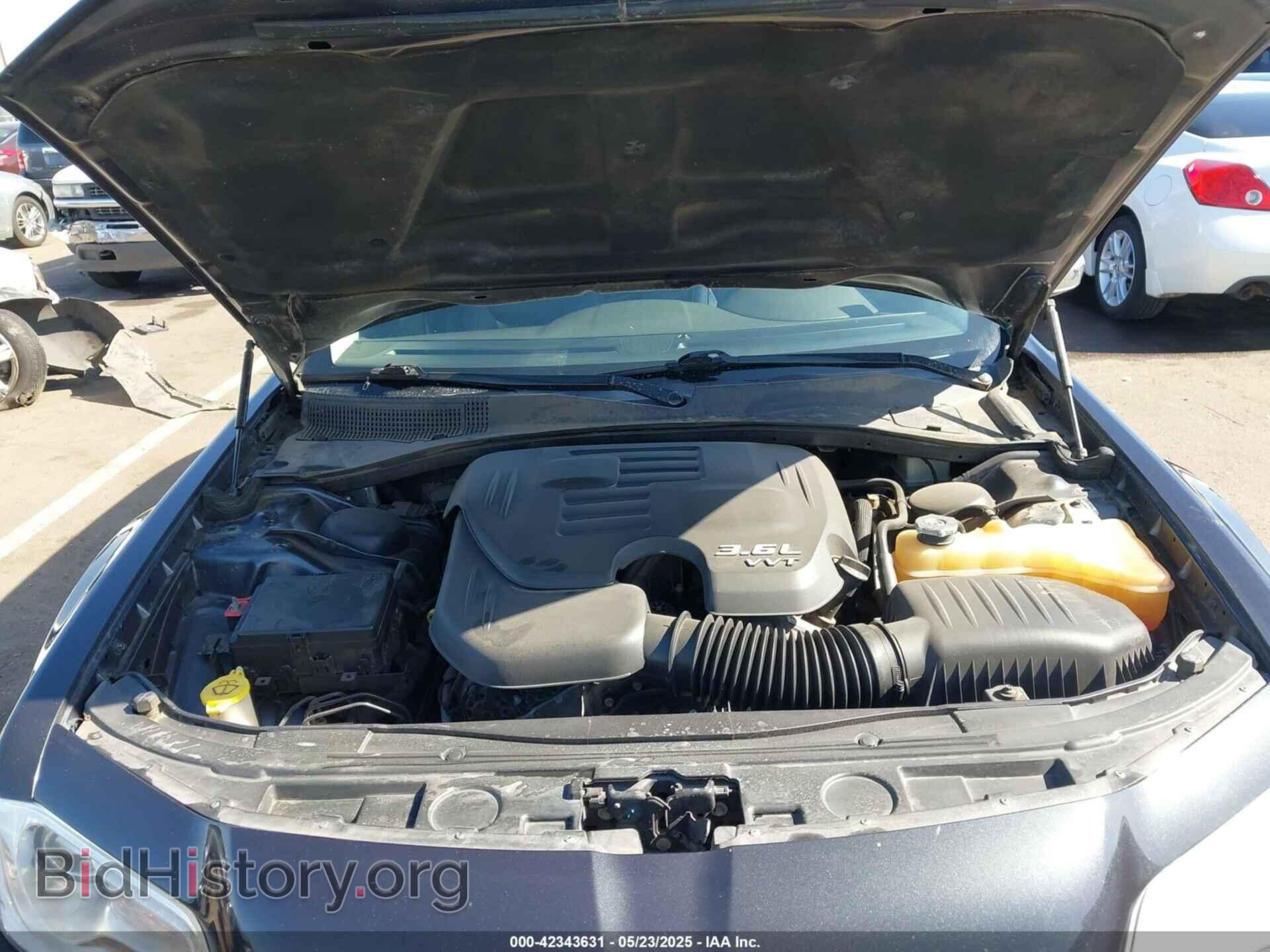 2016 CHRYSLER 300C - VIN: 2C3CCAEG5GH190372 - Photo 10