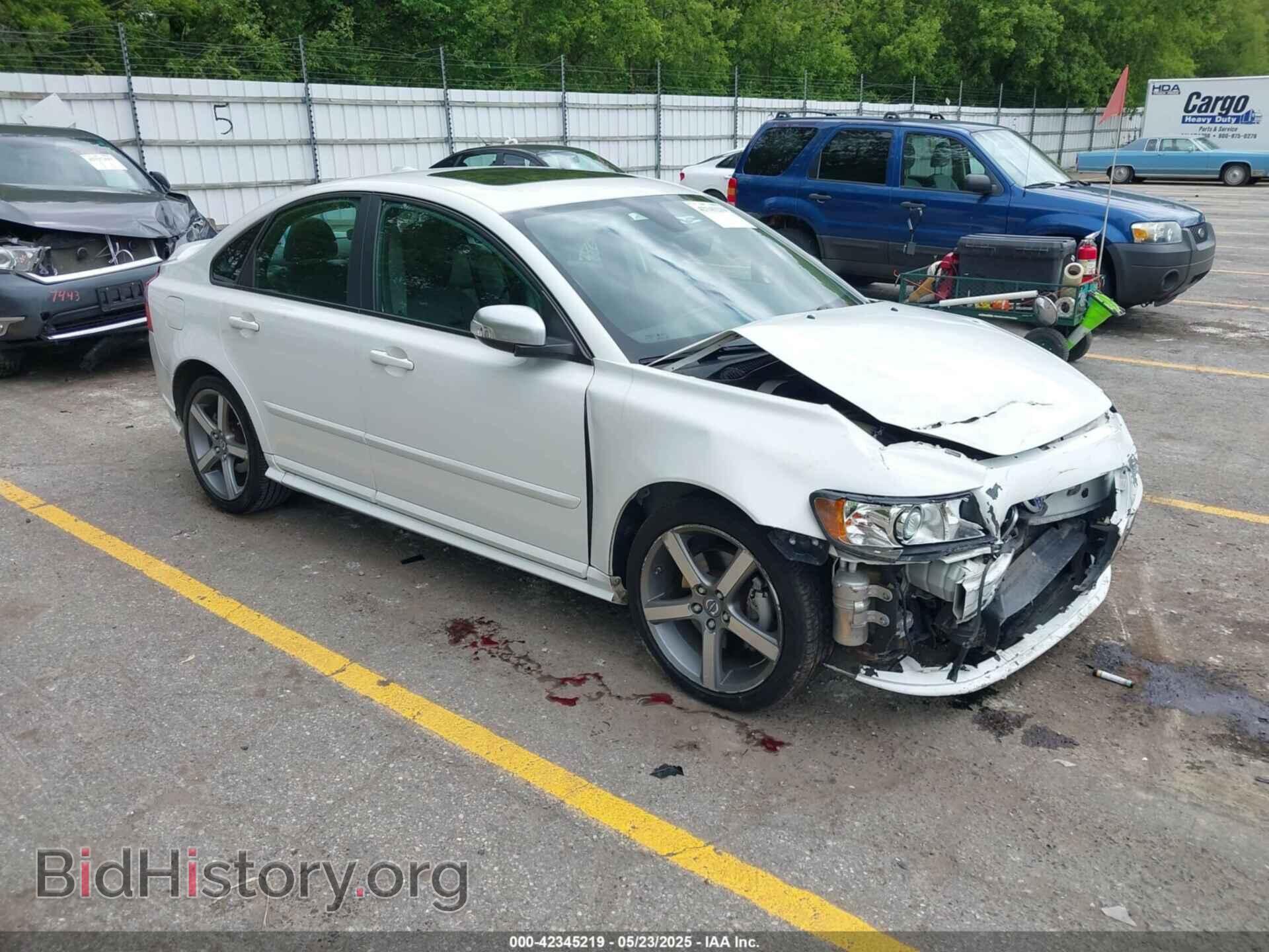 Фотография YV1672MS2B2542425 - VOLVO S40 2011