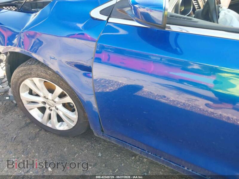 2015 Chrysler 200 (VIN 1C3CCCAB2FN748514) — photo 6 of 13