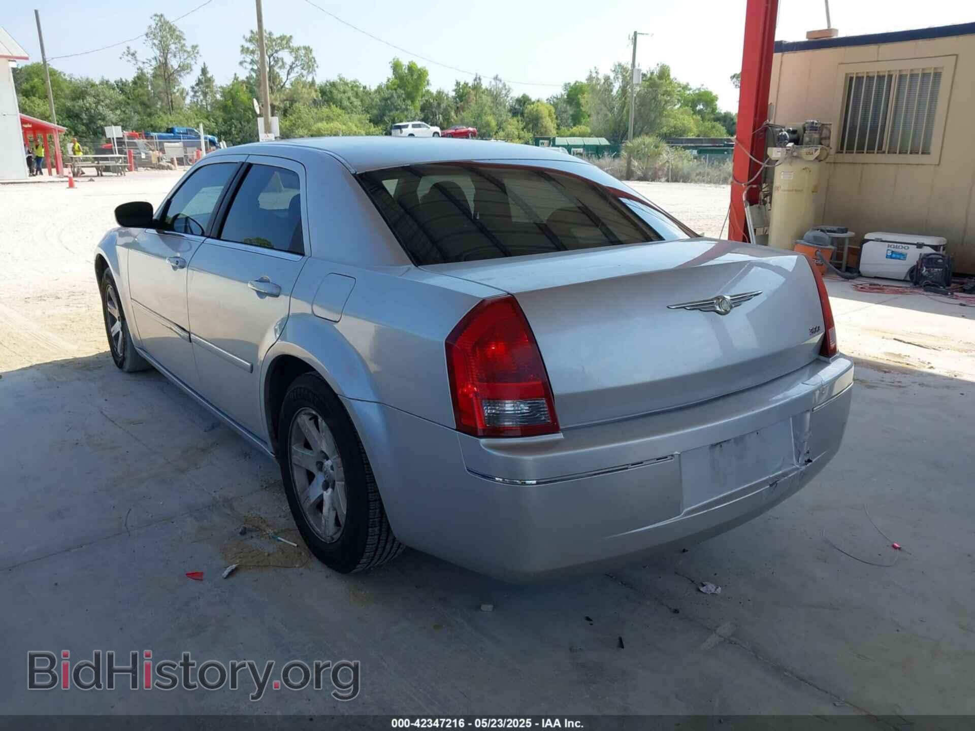 2006 CHRYSLER 300 - VIN: 2C3KA53G66H133477 - Фото 3