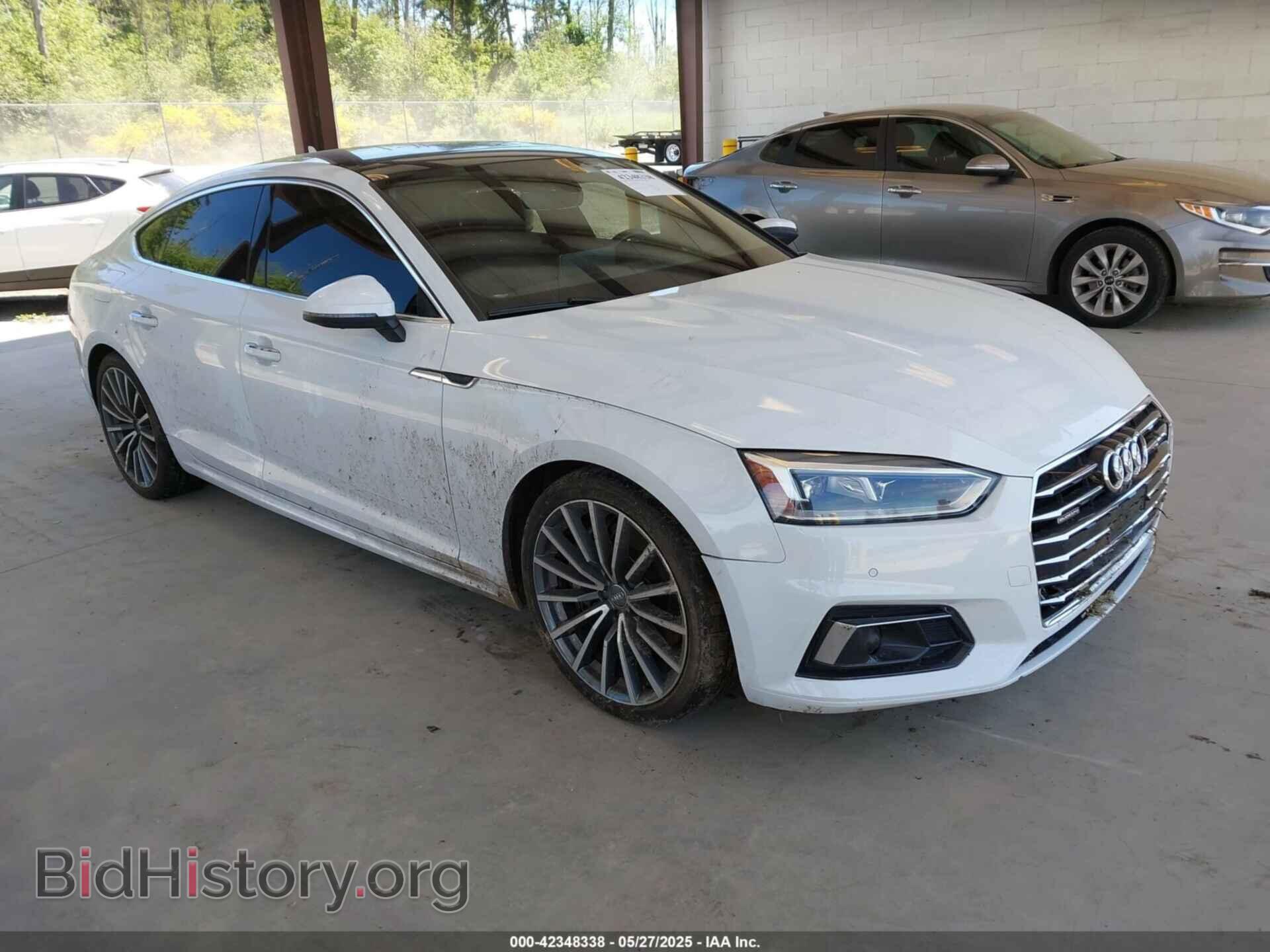 Photo WAUCNCF5XJA009042 - AUDI A5 2018