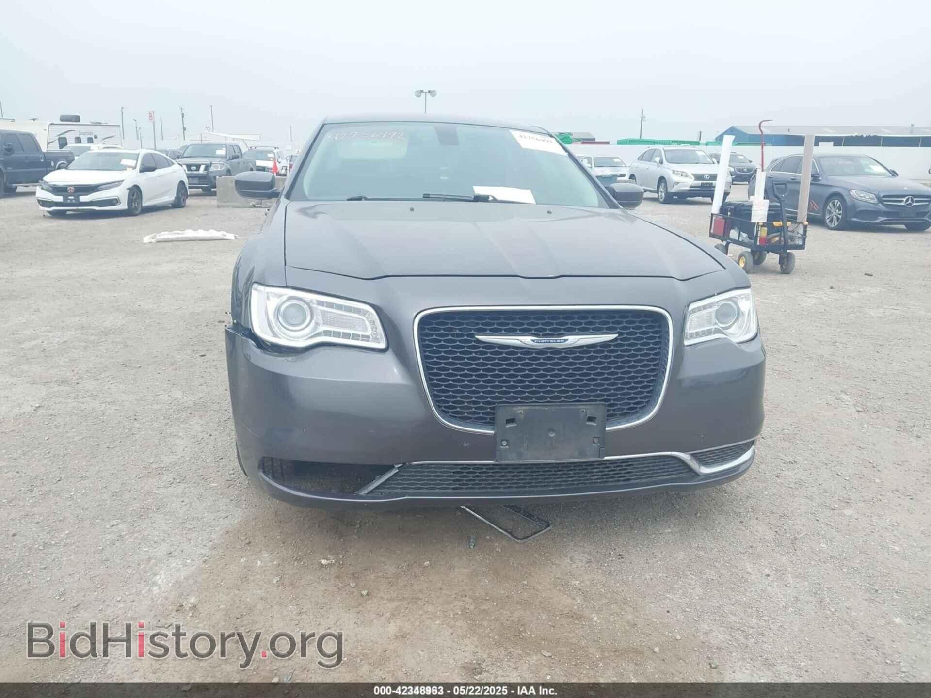 2018 CHRYSLER 300 - VIN: 2C3CCAAG5JH320759 - Фото 6