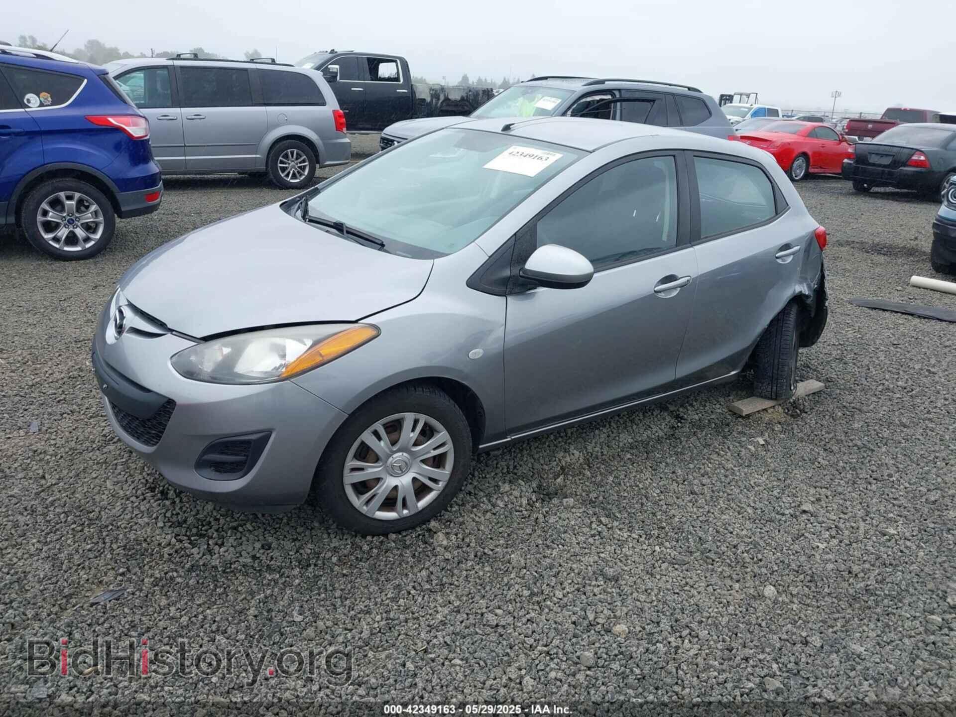 2013 MAZDA MAZDA2 - VIN: JM1DE1KZ2D0171066 - Фото 2