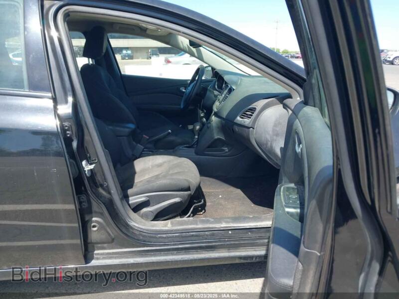 2013 Dodge DART (VIN 1C3CDFBA8DD309244) — photo 5 of 11