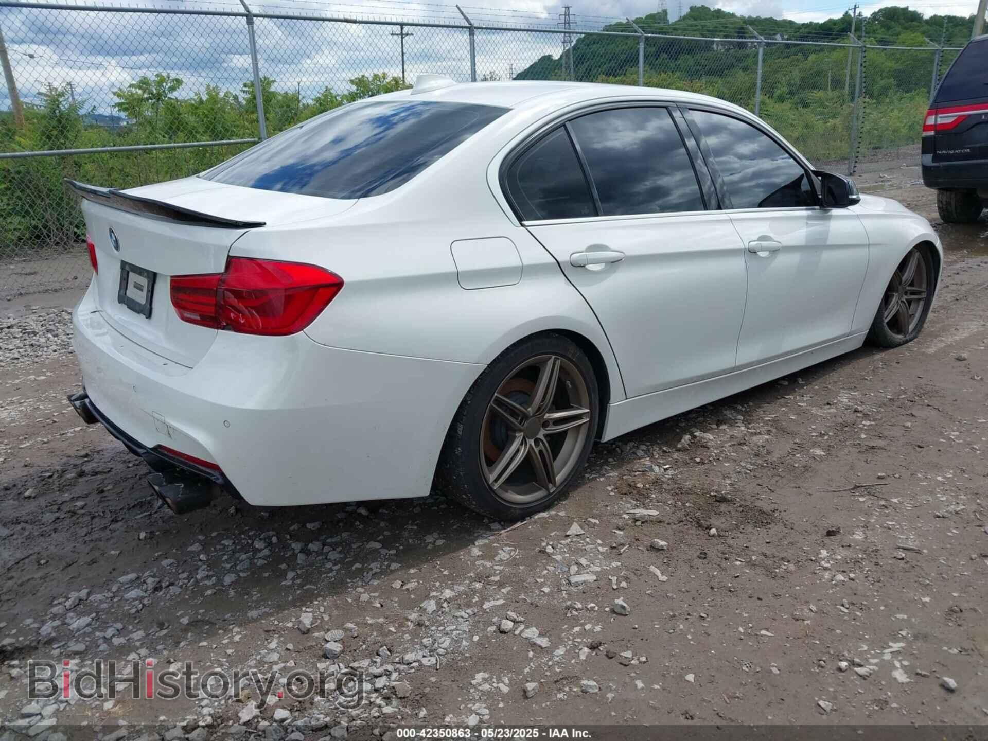 2017 BMW 330I - VIN: WBA8D9G54HNU59377 - Фото 4