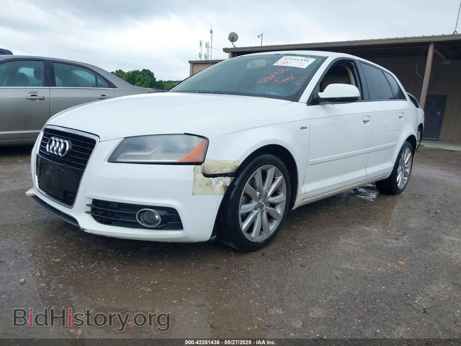 2011 AUDI A3 - VIN: WAUBJBFM8BA043619 - Фото 2