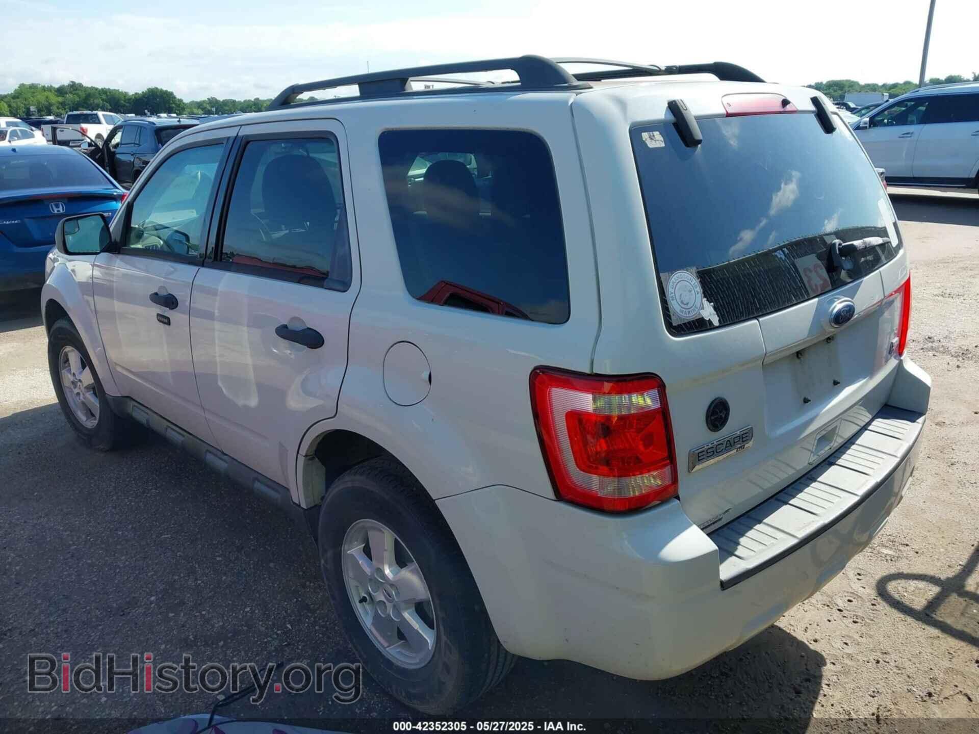 2010 FORD ESCAPE - VIN: 1FMCU0DG5AKB79470 - Фото 3